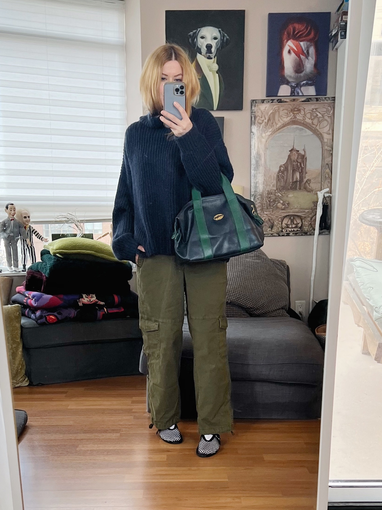 Yes, I really like these Old Navy find pants.
Bag vintage.
. 
#winterlook  #torontostylist #StyleOver40 #70svintage  #secondhandFind #fashionstylist #meshflars #slowfashion #FashionOver40  #MumStyle #genX #genXStyle #shopSecondhand #genXInfluencer #genXblogger #secondhandDesigner #Over40Style #40PlusStyle #Stylish40


#LTKshoecrush #LTKover40 #LTKstyletip
