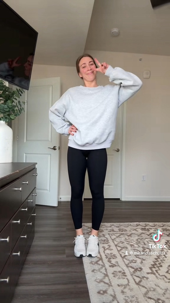 Shop my gym outfit of the day. 

#workoutoutfit #gymoutfit #amazonworkout 

#LTKfindsunder50 #LTKfitness #LTKMostLoved