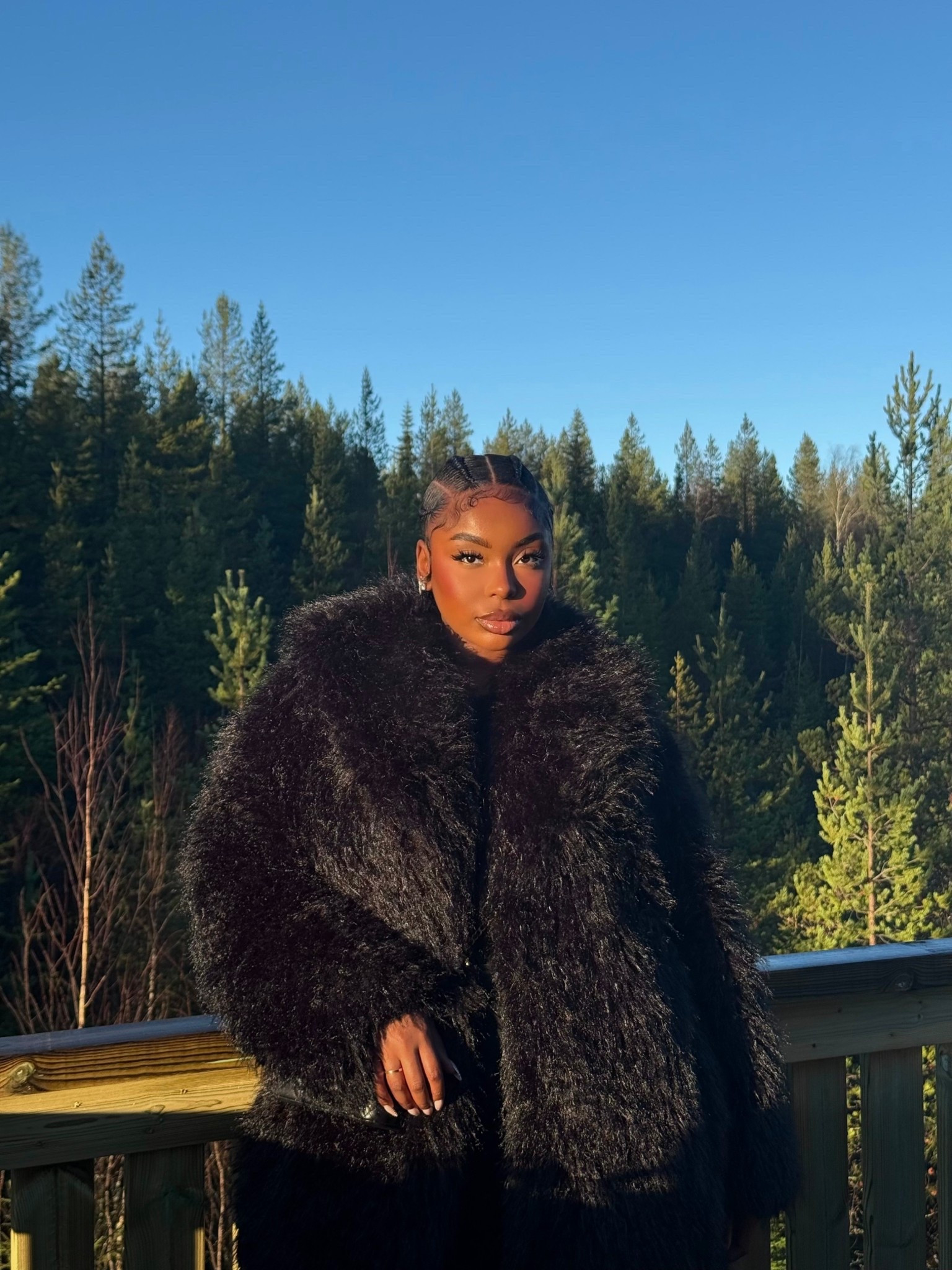 Winter luxe, served 🖤 
#CozyChic #WinterWardrobe 

#LTKeurope #LTKautumn