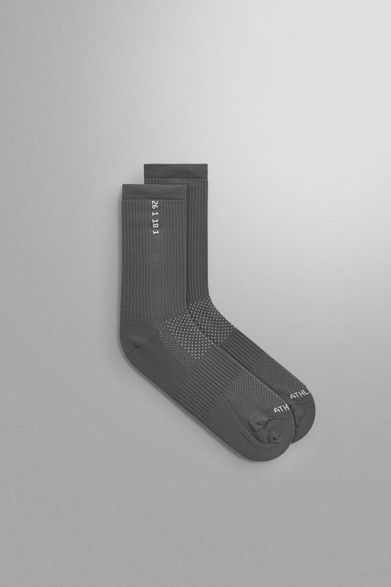 TWO-PACK OF TECHNICAL TRAINING SOCKS | Zara US