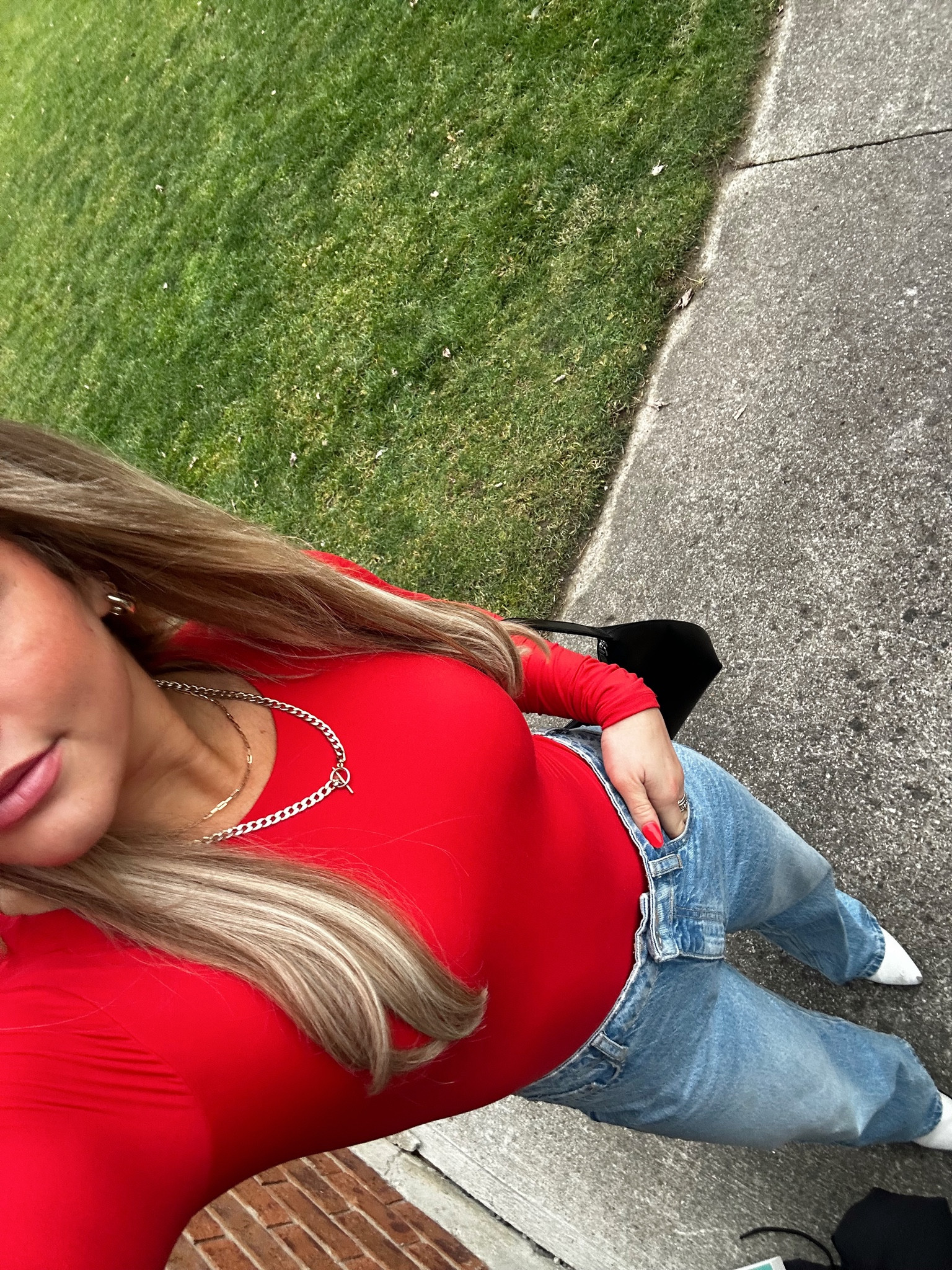a bright red long sleeve top for gameday! #skimsdupe

#LTKstyletip