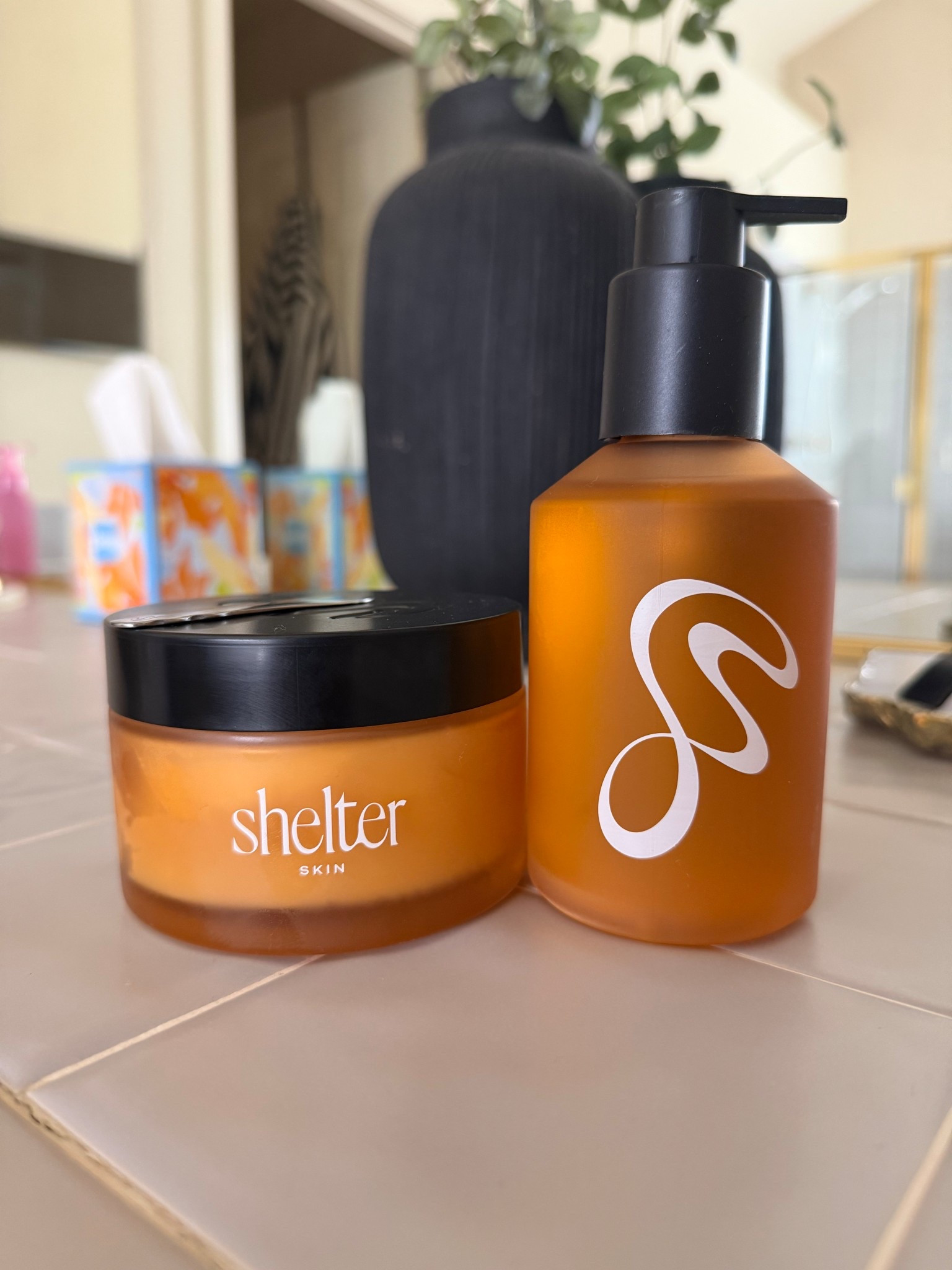 Y’all! Shelter skin just launched Solar! It’s the perfect summer scent! 🍊 I’m obsessed! 

#ShelterSkin
#Shelter
#TallowButter

#LTKBeauty #LTKgrwm #LTKselfcare