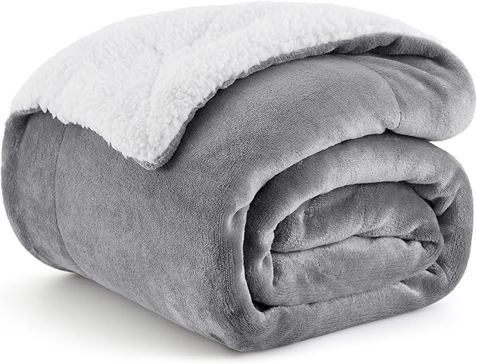 Bedsure GentleSoft Sherpa Fleece Throw Blanket for Couch - Thick and Warm Christmas Blanket for W... | Amazon (US)