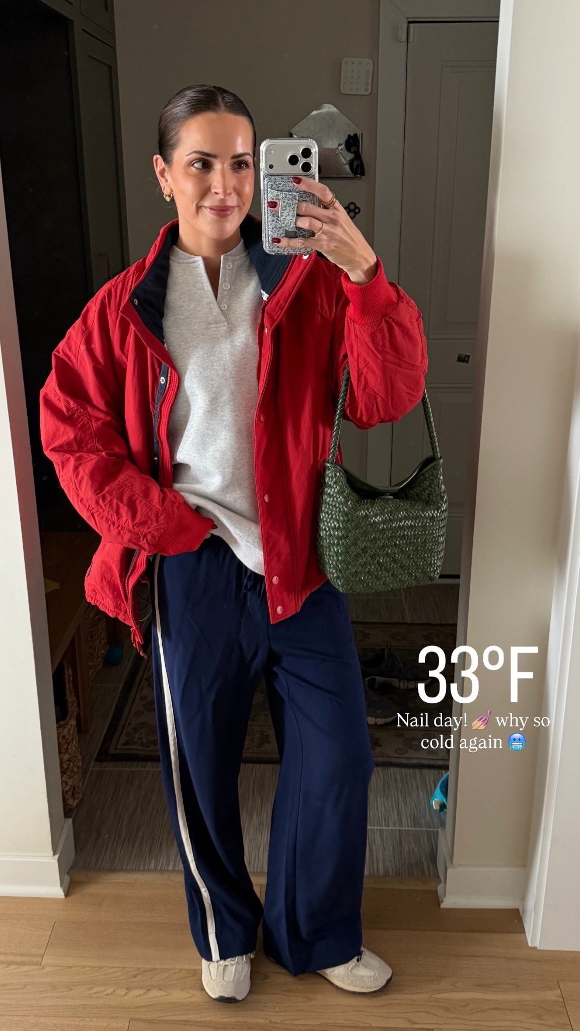 Jacket: tts but I sized up to a M 
Sweatshirt: sized up 1 (M) 
Pants: tts (S) I’m 5’7” 
Sneakers: tts, size up if between 

#LTKTravel #LTKActive #LTKootd