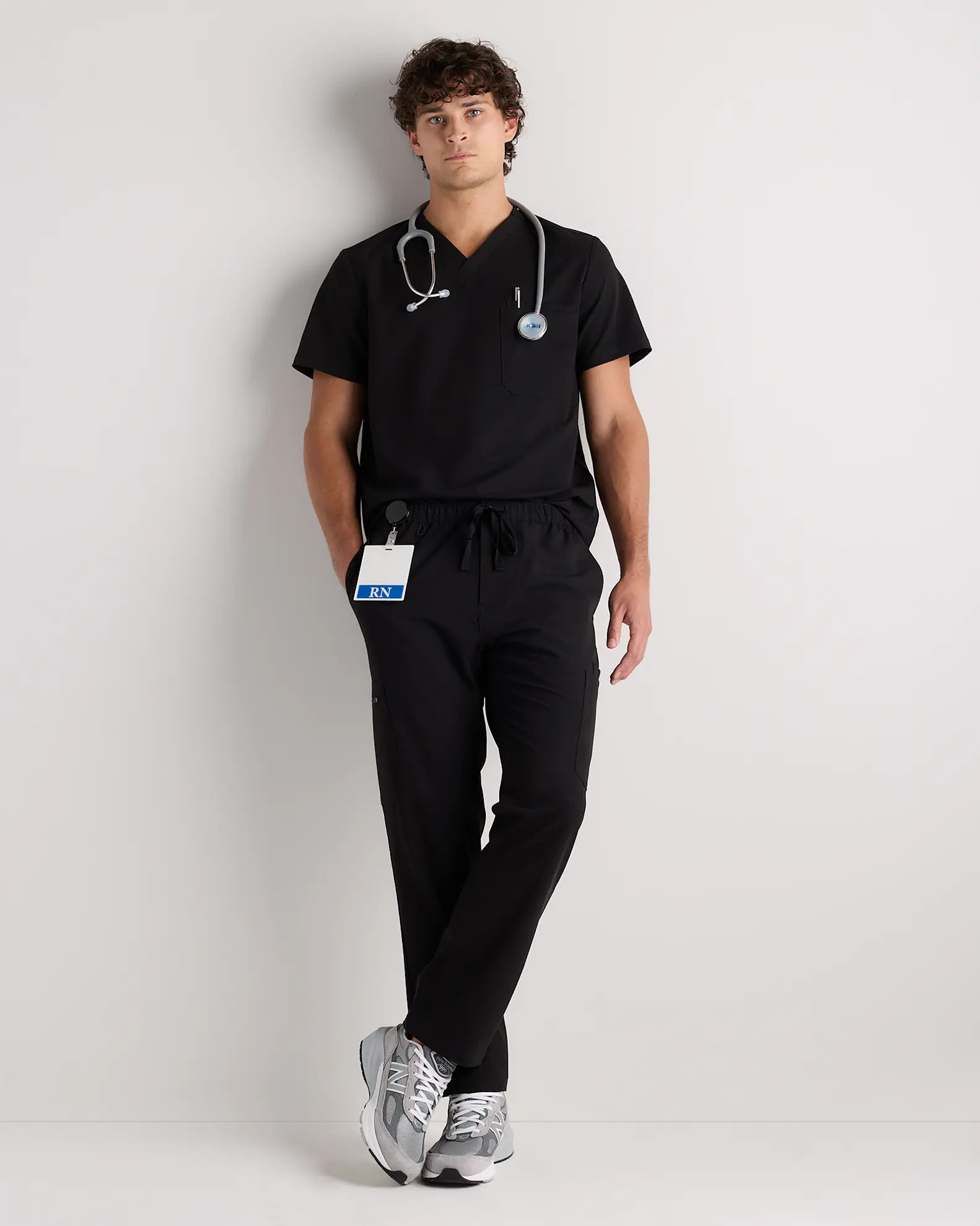 AeraFlex Scrub Cargo Pants | Quince