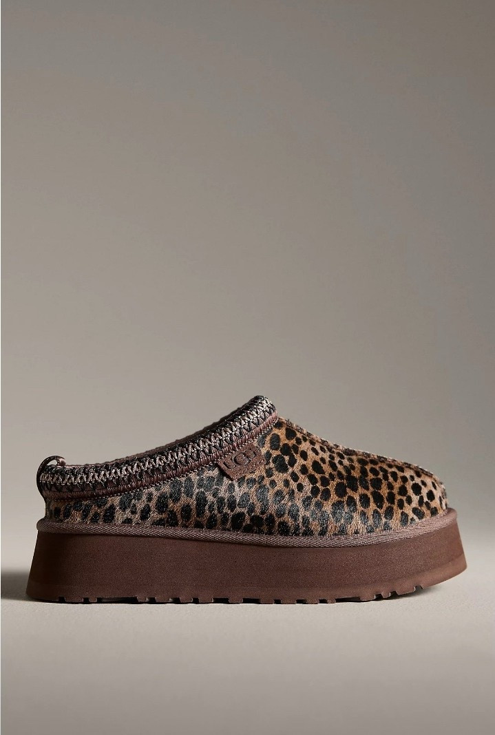 okkkkay cutie Ugg slippers. love these new cheetah print!

#LTKSeasonal #LTKShoeCrush