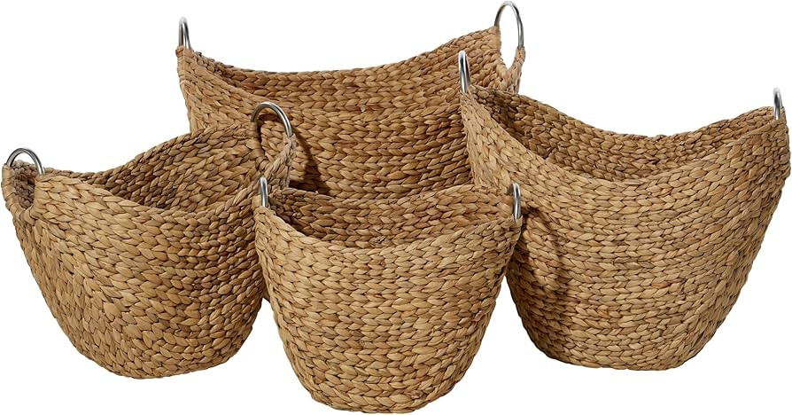 Deco 79 Seagrass Handmade Decorative and Functional Storage Basket Woven Curved Basket Organizer ... | Amazon (US)