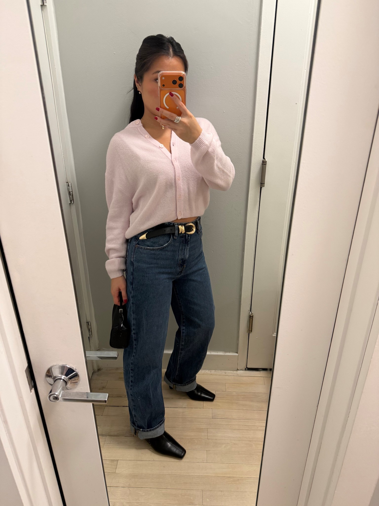 JCrew cardigan 

#LTKU #LTKSaleAlert