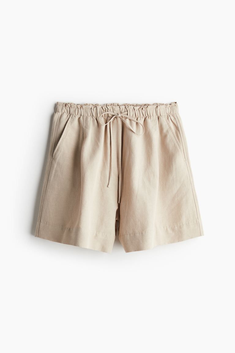 Linen-blend pull-on shorts - Beige - Ladies | H&M GB | H&M (UK, MY, IN, SG, PH, TW, HK)