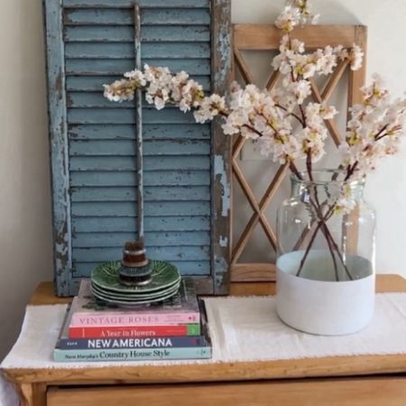 Spring decor favorites 🌸

Stacked books, stacked green plates, color lock vase, cherry blossoms, rattan kitchen pendant , spring decor.



#LTKfindsunder50 #LTKfindsunder100 #LTKhome