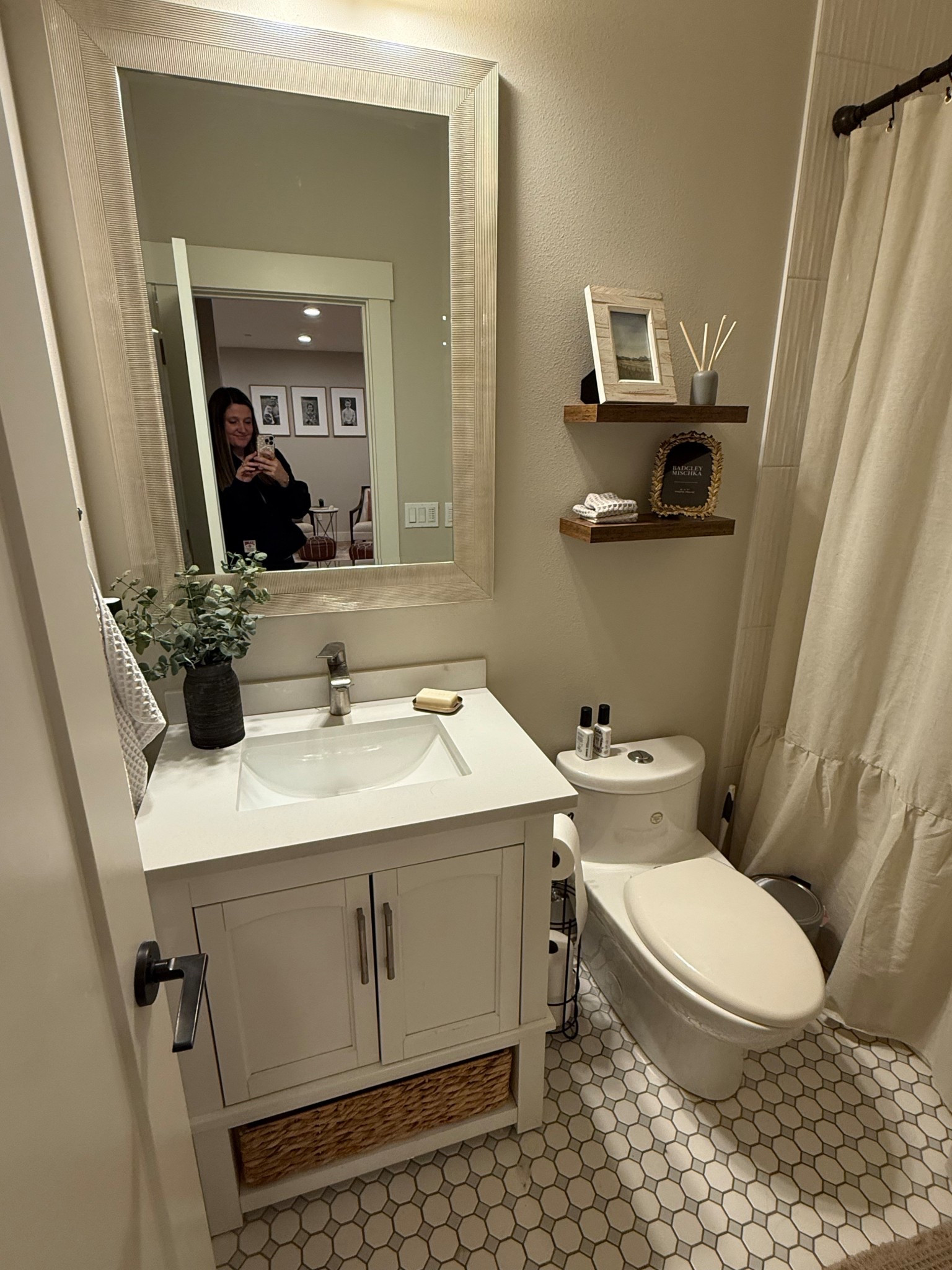 I finally feel done with this bathroom!! Linking all the things!

#LTKSaleAlert #LTKmomlife #LTKHome