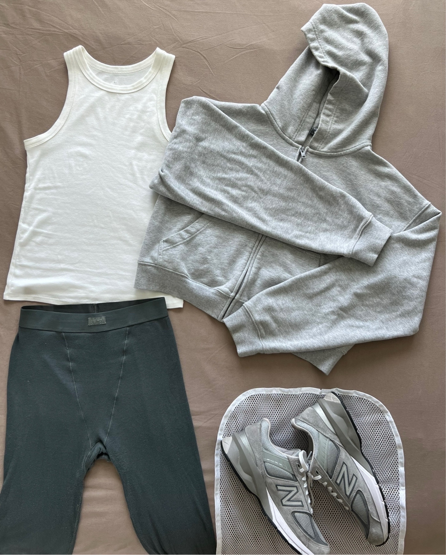 Airport fit

#LTKSeasonal #LTKActive #LTKTravel