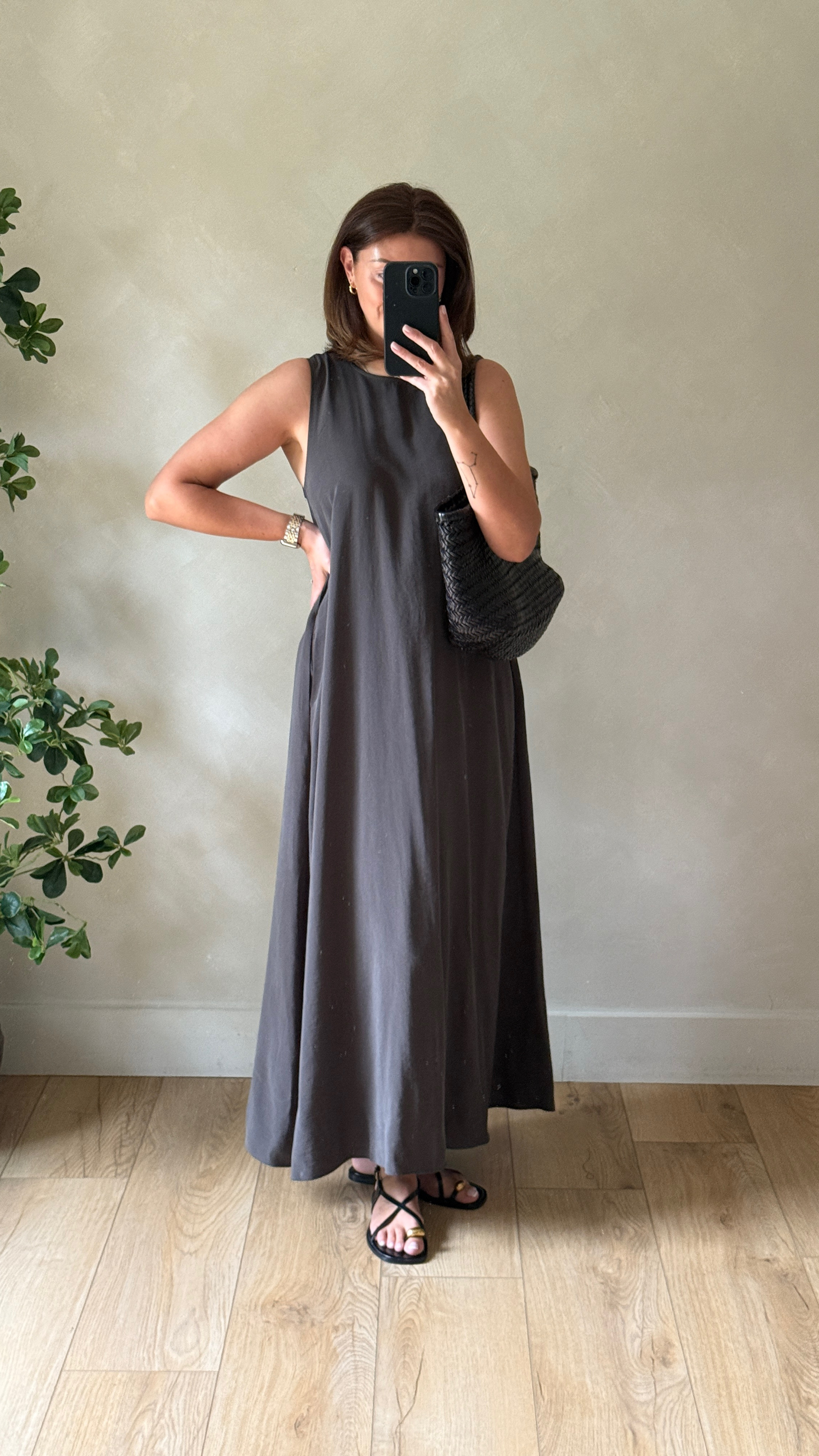 Outfit of the day - a floaty dress with pockets, what more could a woman want in life? 😉

For size reference I’m a uk size 10, 5’9 and I’m wearing a size M in the dress.

#LTKuk #LTKdresses #LTKsummer