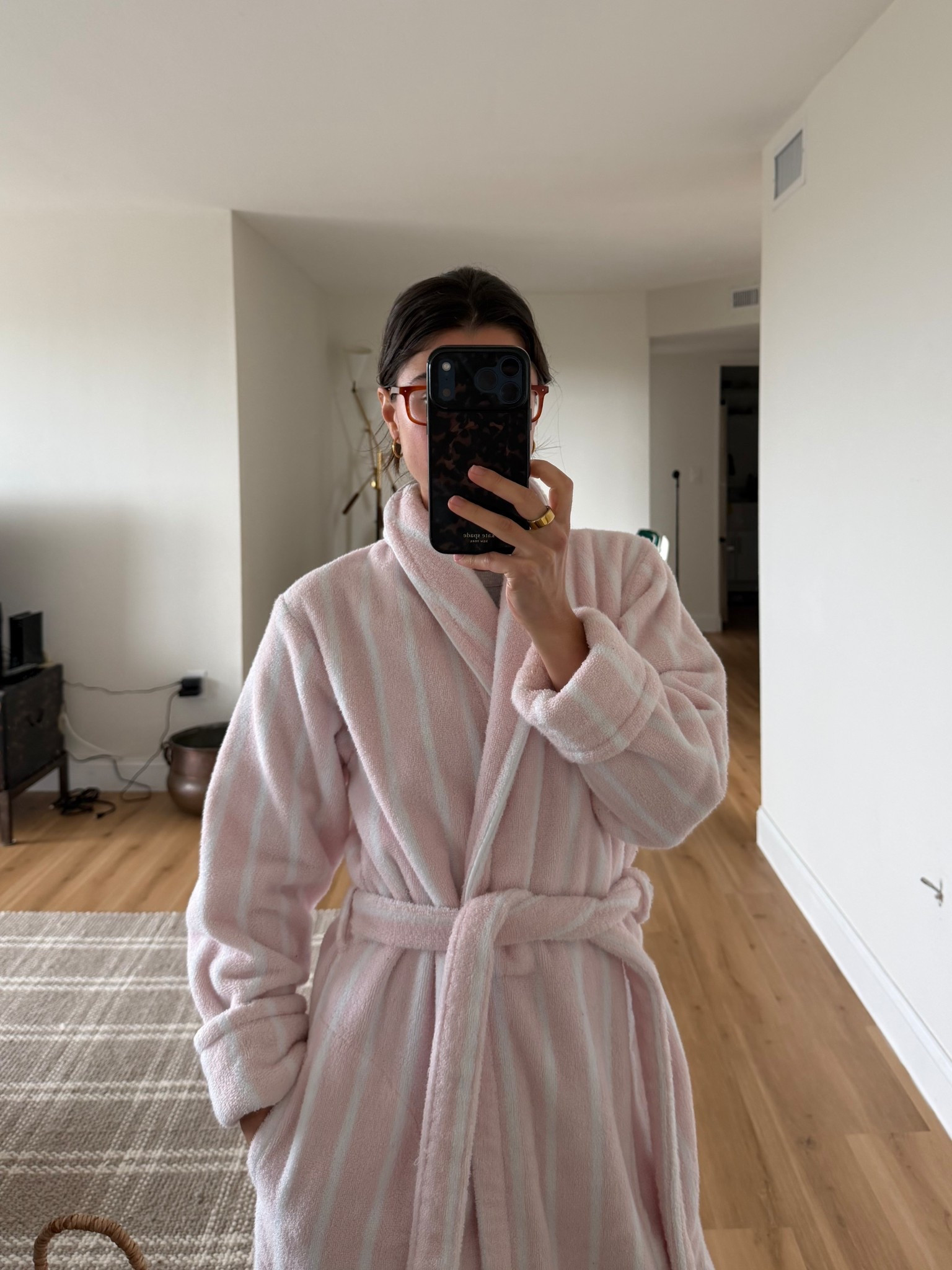  [1/12/26] 100% Turkish cotton robe from Brooklinen - I’m wearing size xs.

This color is no longer available but linking others. Color ocean is on final sale for $60

#LTKHome #LTKselfcare #LTKmorningroutine