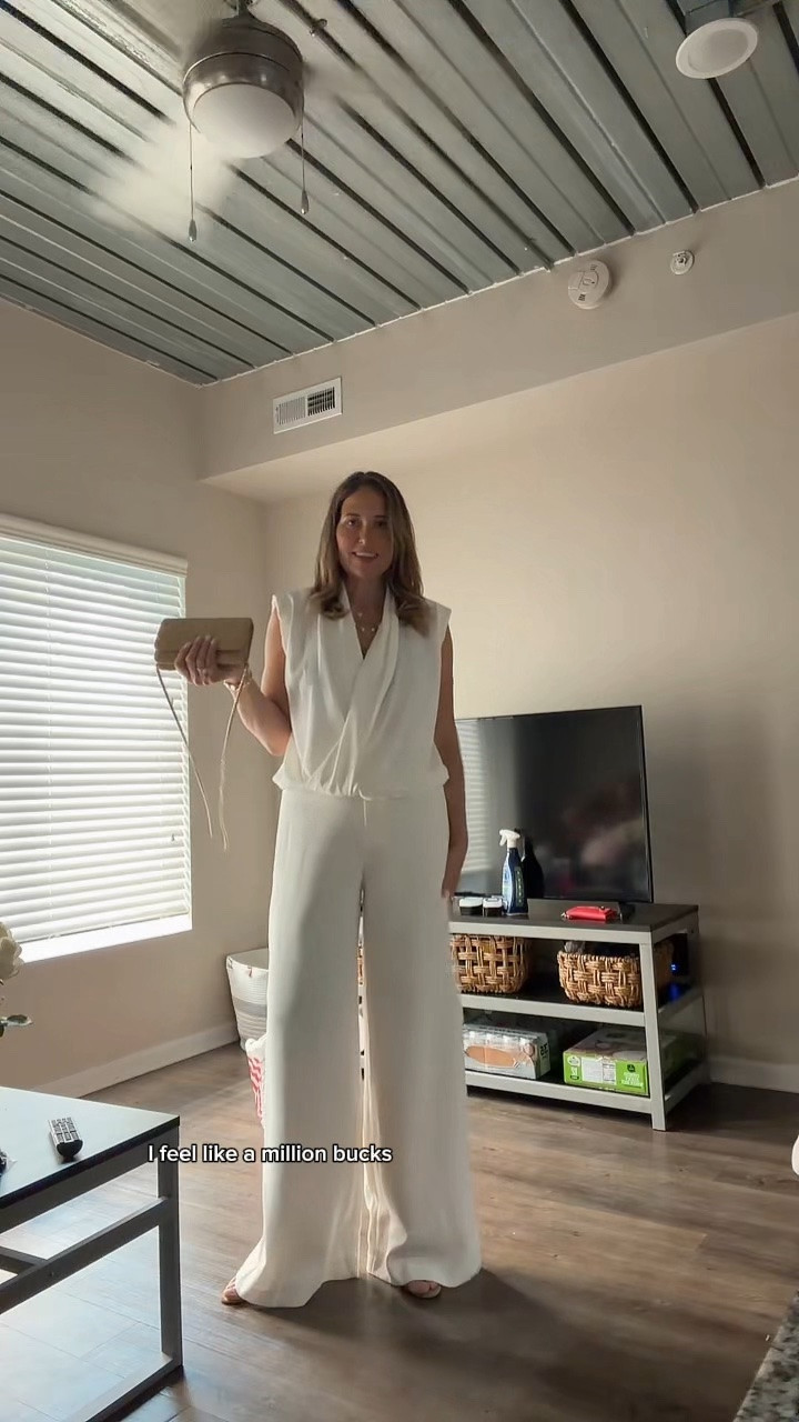 I don’t think I have ever felt more fancy and chic in this all whitish outfit.

#LTKootd #LTKgrwm #LTKOver40