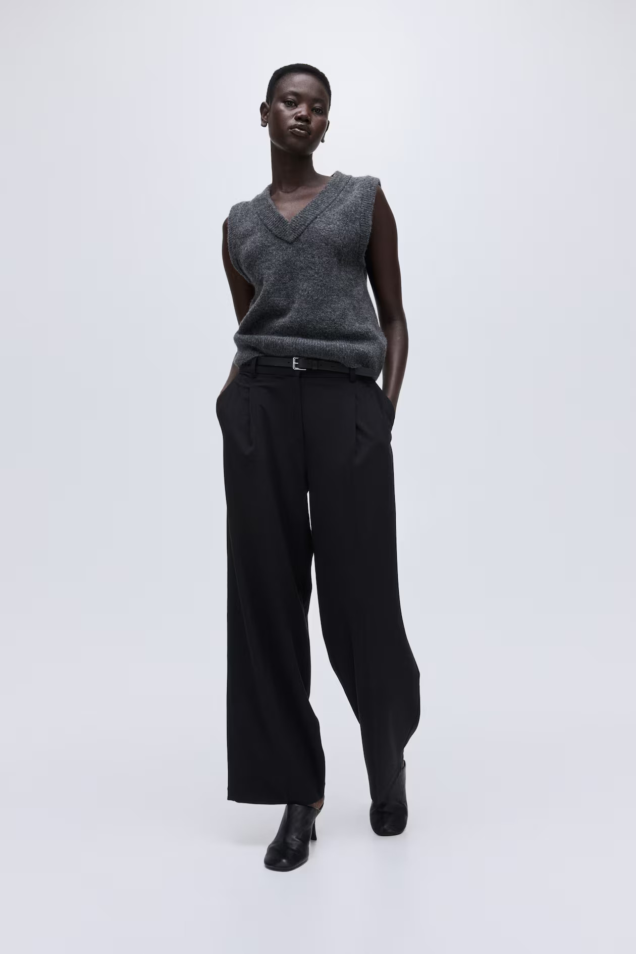 Elegante Hose mit weitem Bein | H&M (DE, AT, CH, NL, FI)