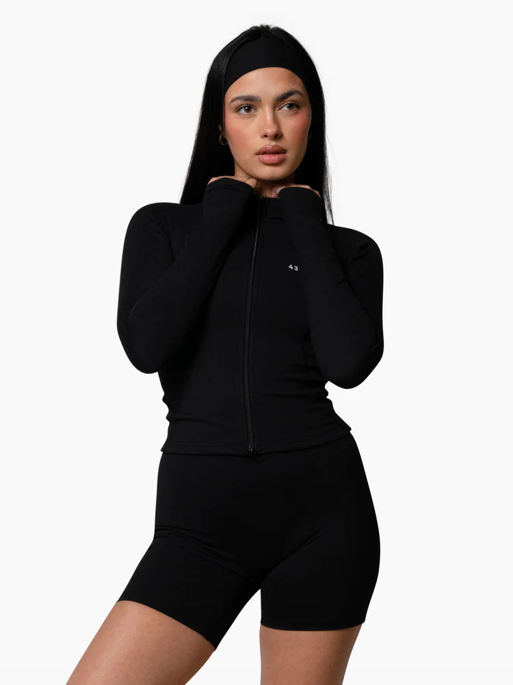 The Curve Jacket / Black | 437