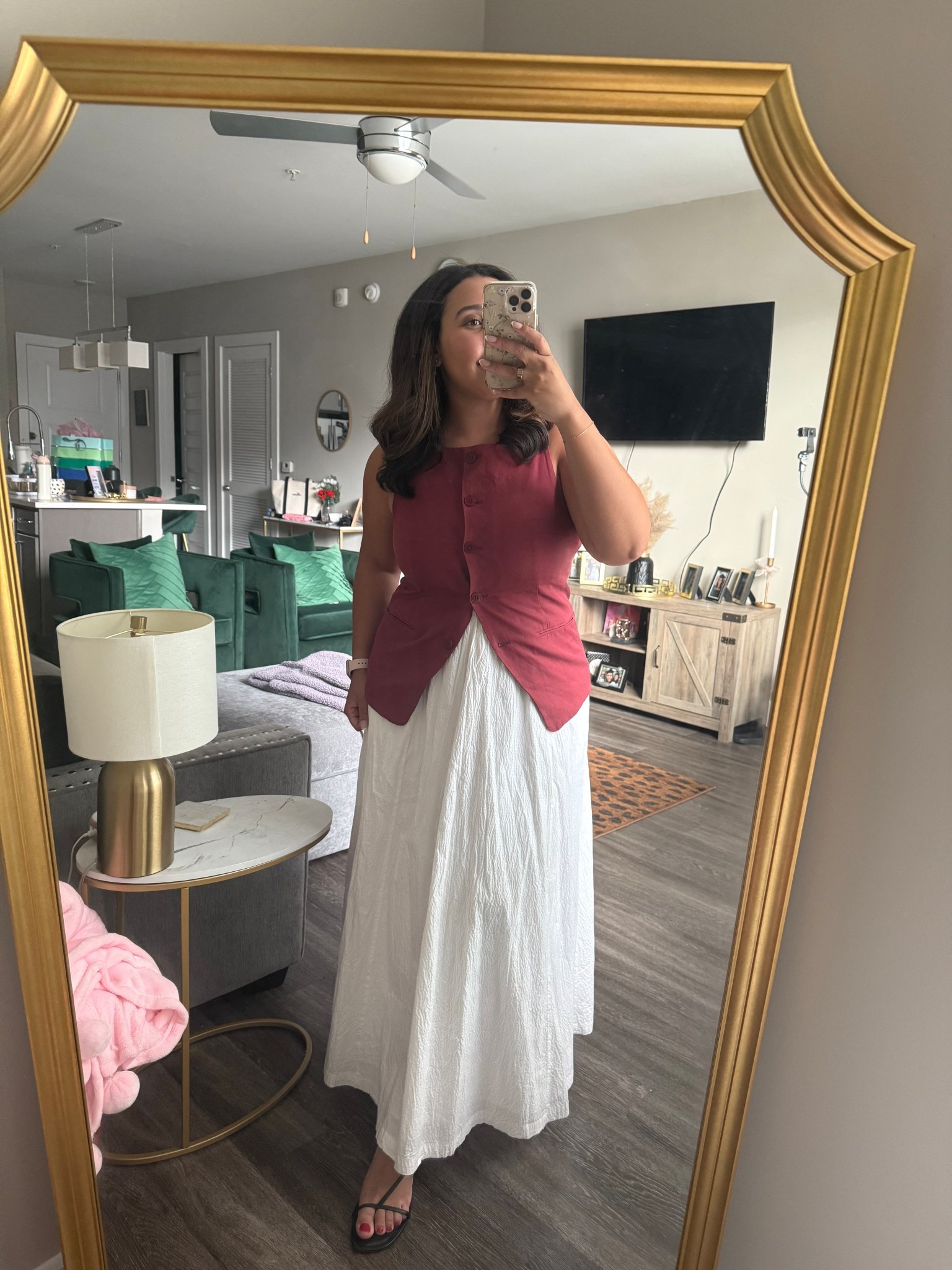 Midi skirt transitions into fall 

#LTKStyleTip #LTKxMadewell