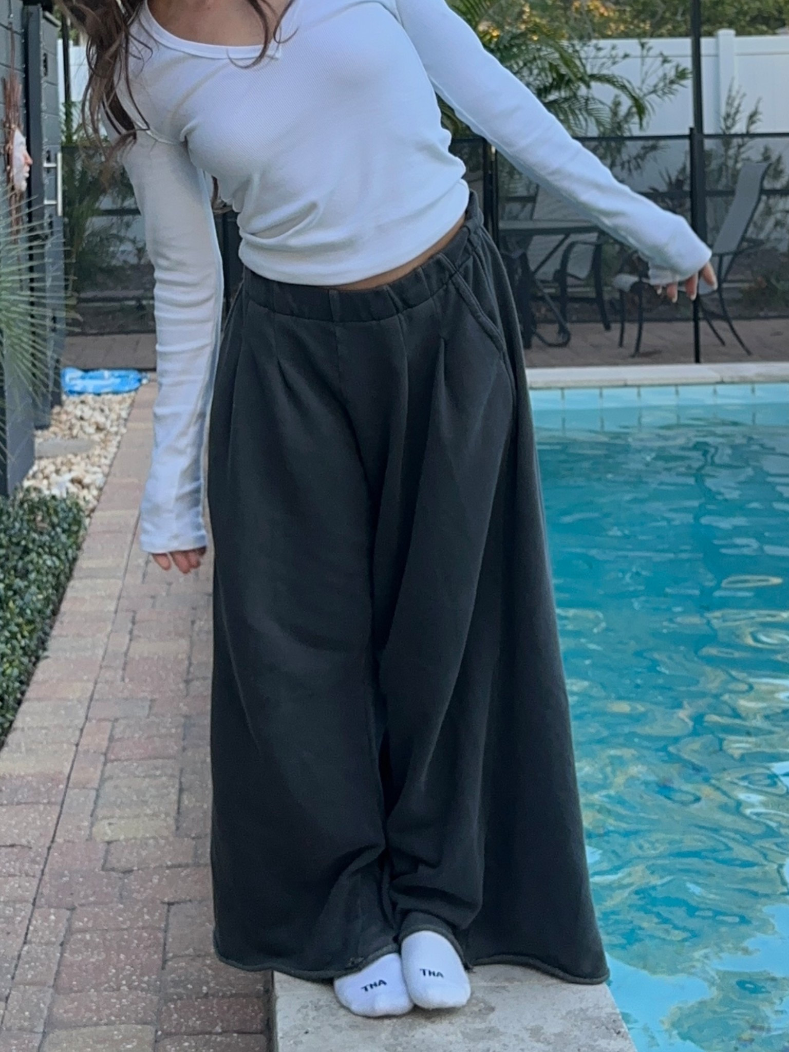 I’m wearing an xs short! they are the best! 
@aerie 

#LTKootd #LTKPetite #LTKSeasonal