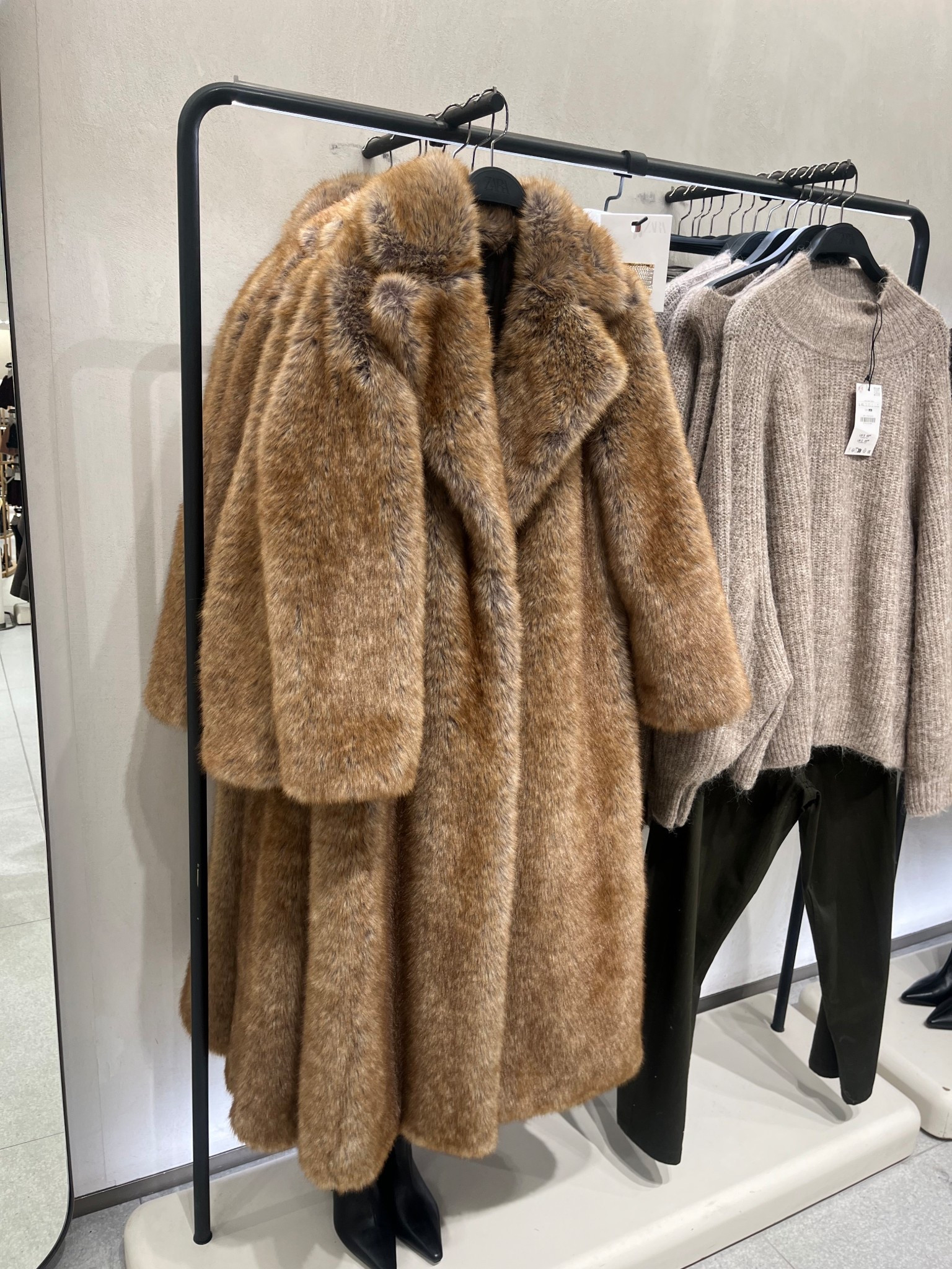 WOW😍

#ChristmasOOTD, #FestiveFashion, #HolidayStyle, #XmasLookbook, #WinterWardrobe, #CozyChic, #GlamDecember, #ChristmasGlam, #SparkleSeason, #VelvetVibes, #HolidayMakeup, #FestiveNails, #RedLipSeason, #ChristmasAccessories, #WinterGlowUp, #MerryAndStylish, #SleighTheSeason, #SantaBabyStyle, #TinselTrend, #SnowCute, #UnderTheMistletoeLook, #HotCocoaStyle, #JingleBellFit, #FrostyFashion, #DecemberDrobe, #FashionReels, #StyleInspo, #HolidayAesthetic, #ChristmasContent, #WinterFashionTrend.

#LTKwinter #LTKfestive #LTKCyberWeek