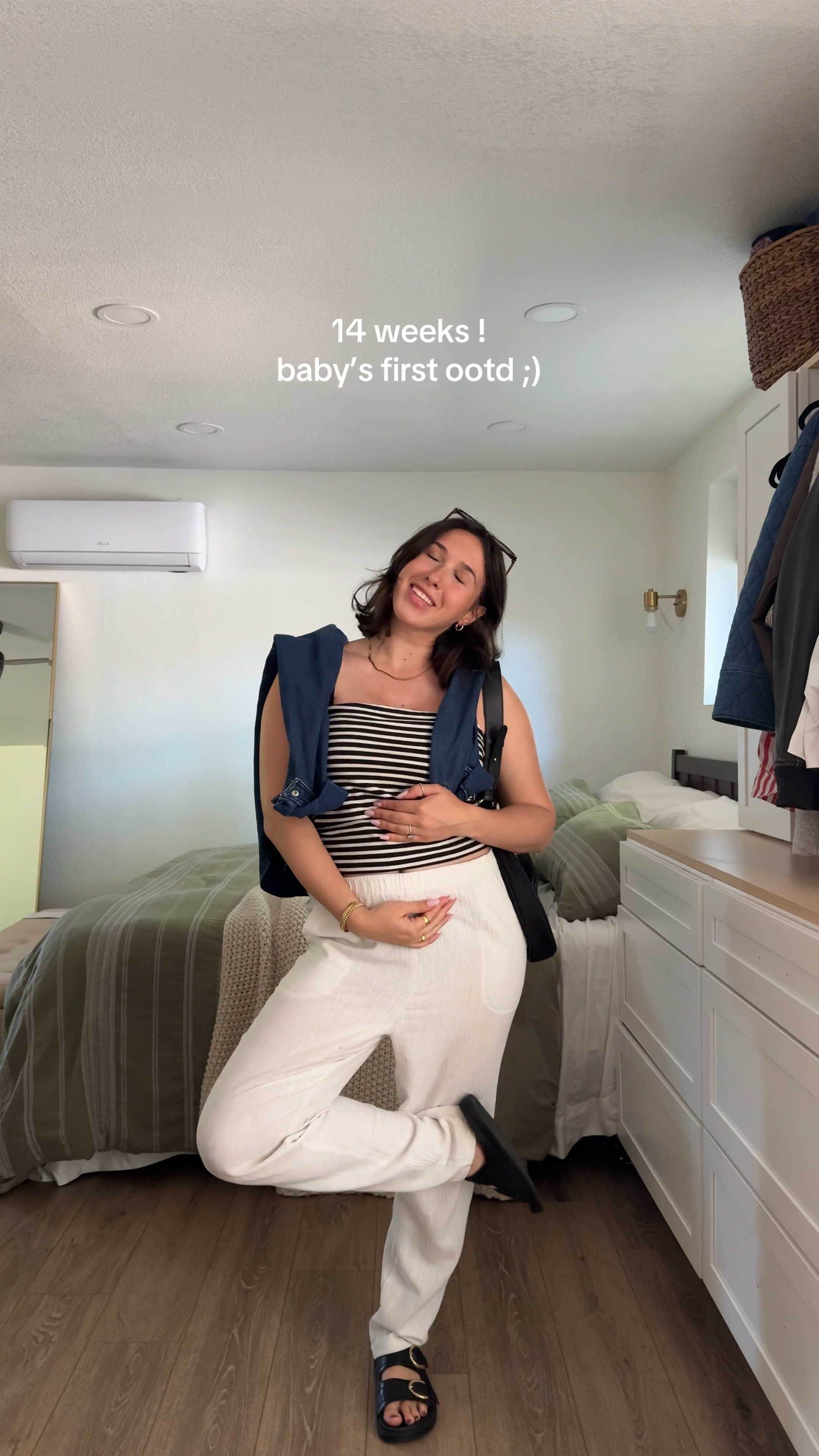 summer outfits, summer ootd, bump friendly fashion, bump friendly outfits, linen pants, striped top, gap top, tube top, Fourth of July outfits 

#LTKSummerEdit #LTKFindsUnder50 #LTKMidsize