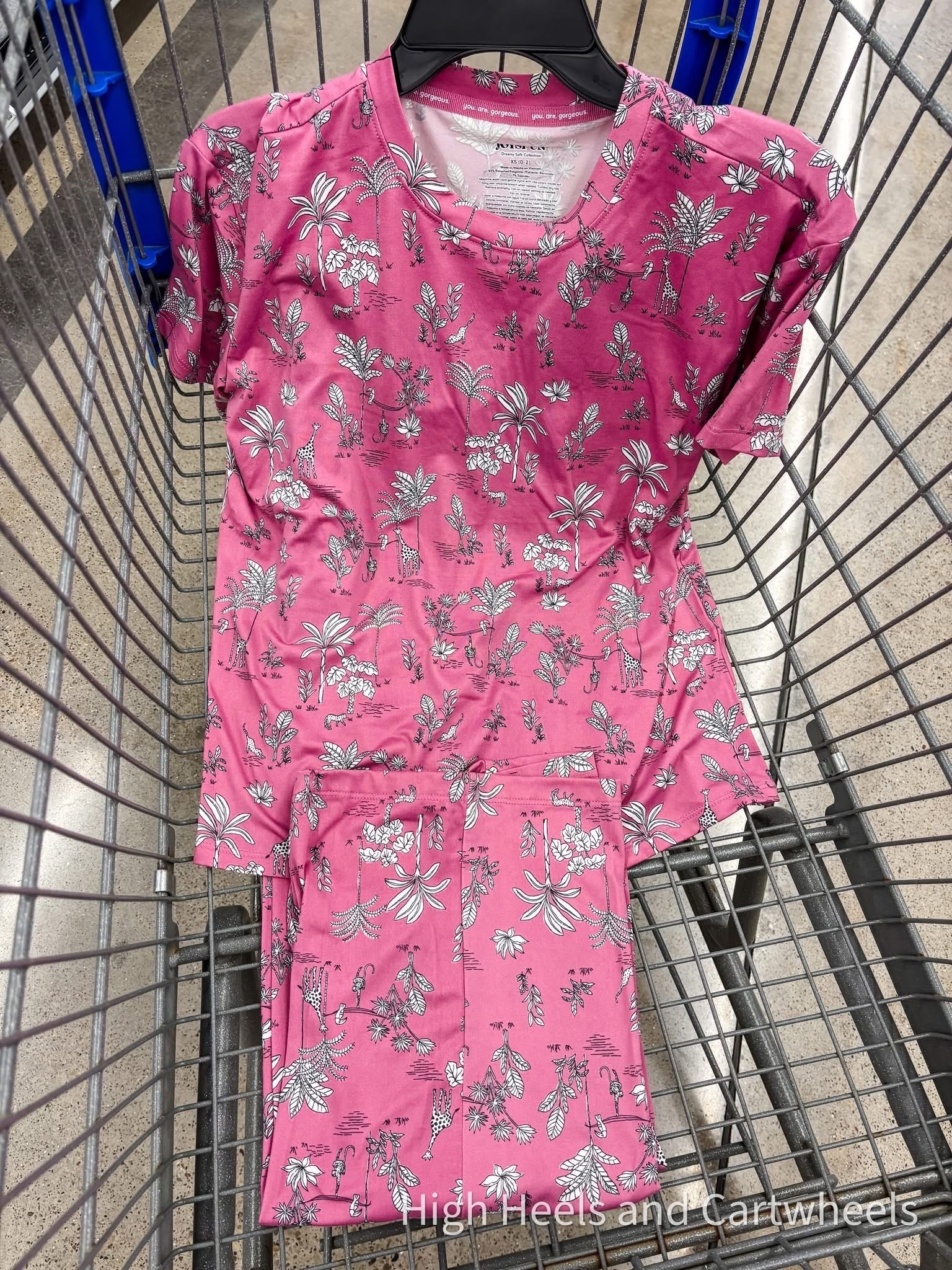 The quality of this pajama set is unmatched!! Check out all the patterns online!