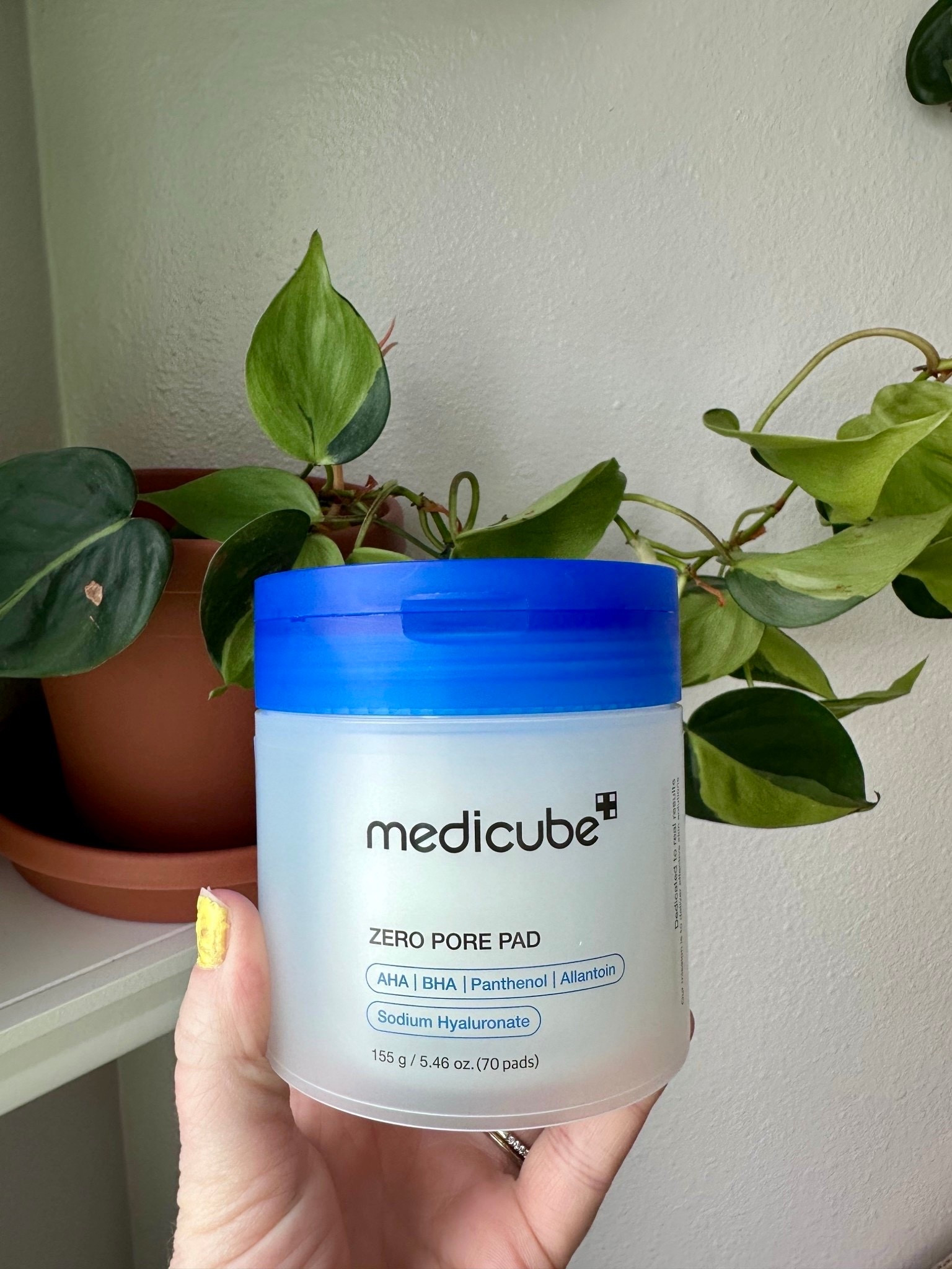 If you’re working on smoother skin + minimizing the look of pores, these Medicube Zero Pore Pads 2.0 are a game changer. They’re dual-textured toner pads infused with AHA + BHA to gently exfoliate, unclog pores, and smooth skin texture without irritation. Perfect for quick skincare routines, travel, or post-workout refresh. Korean skincare favorite for glowing, clear skin.
👉 Tap to shop my current skincare favorite.
medicube toner pads, zero pore pads, Korean skincare, exfoliating toner pads, pore care, AHA BHA skincare, acne friendly skincare, glass skin routine, gentle exfoliation, skincare essentials

#LTKbeauty #LTKskincare #SkincareFinds #KBeautyFavorites #Medicube #GlassSkinRoutine #PoreCare #ExfoliatingToner #AcneFriendlySkincare #SkincareRoutine #BeautyMustHaves #SkincareLover #CleanSkinClub 

#LTKSaleAlert #LTKBeauty #LTKselfcare