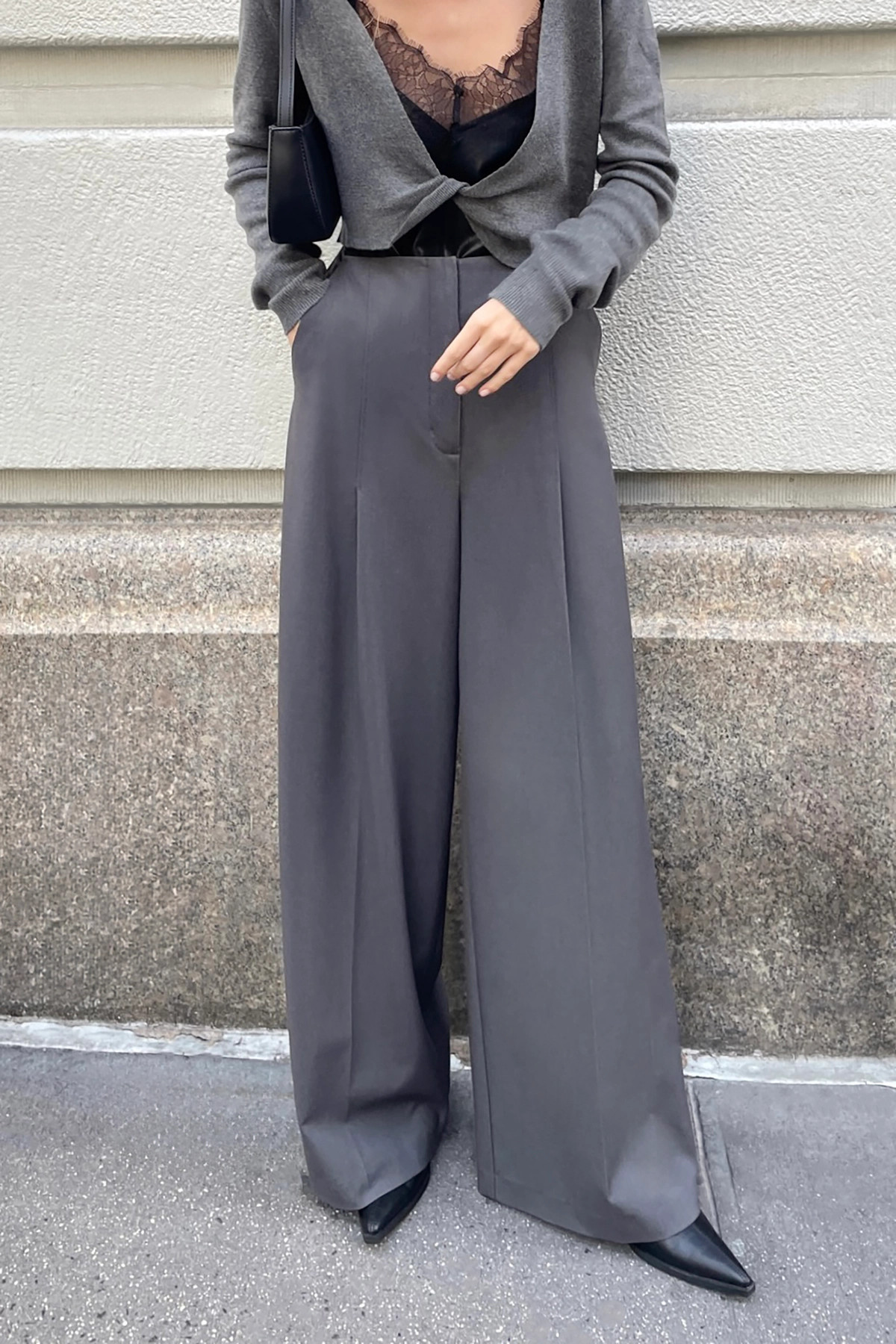 SUPER HIGH-RISE WIDE LEG SUITING PANT | OAK + FORT