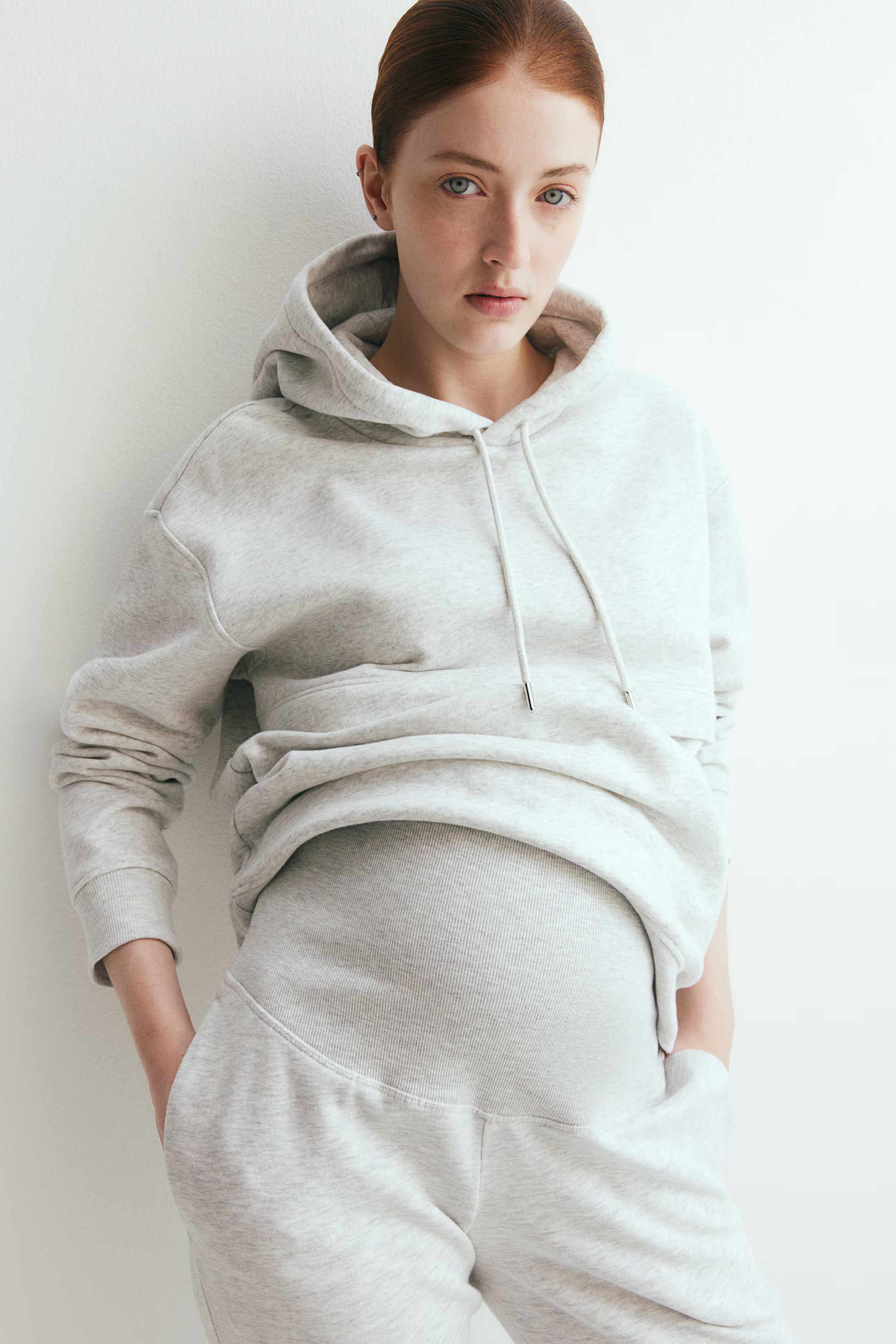 MAMA Tapered joggers | H&M (UK, MY, IN, SG, PH, TW, HK)