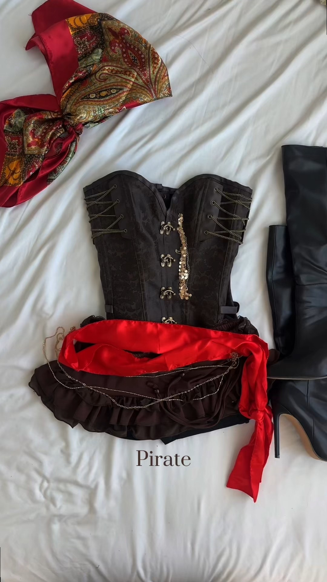 Halloween pirate woman’s costume 2025 (it girl costume for brunettes, costume inspo Halloween OoTD)

#LTKHalloween #LTKTall #LTKSeasonal