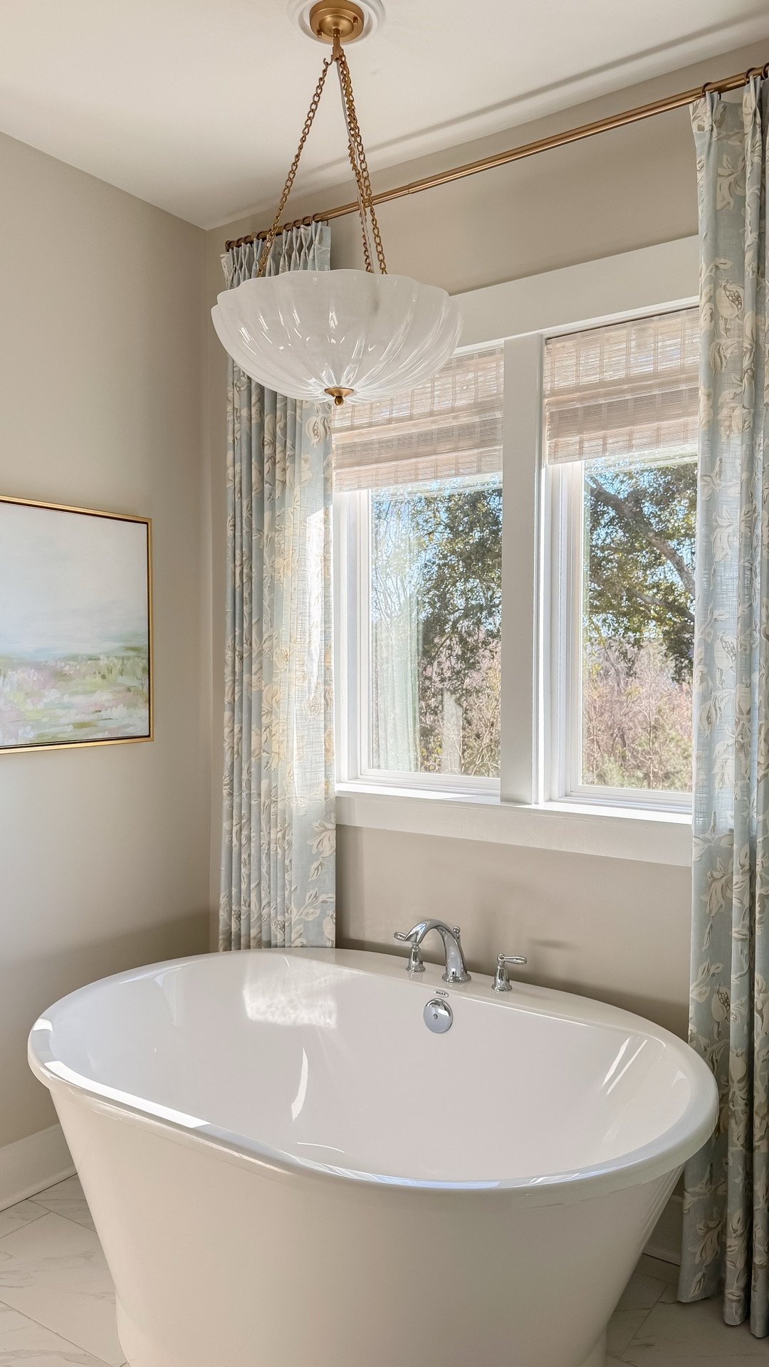 I can’t get over our little mini bathroom reno and SO many of these upgrades are from my favorite place to shop @Wayfair! Small upgrades, big impact!

#wayfair #wayfairpartner #ad