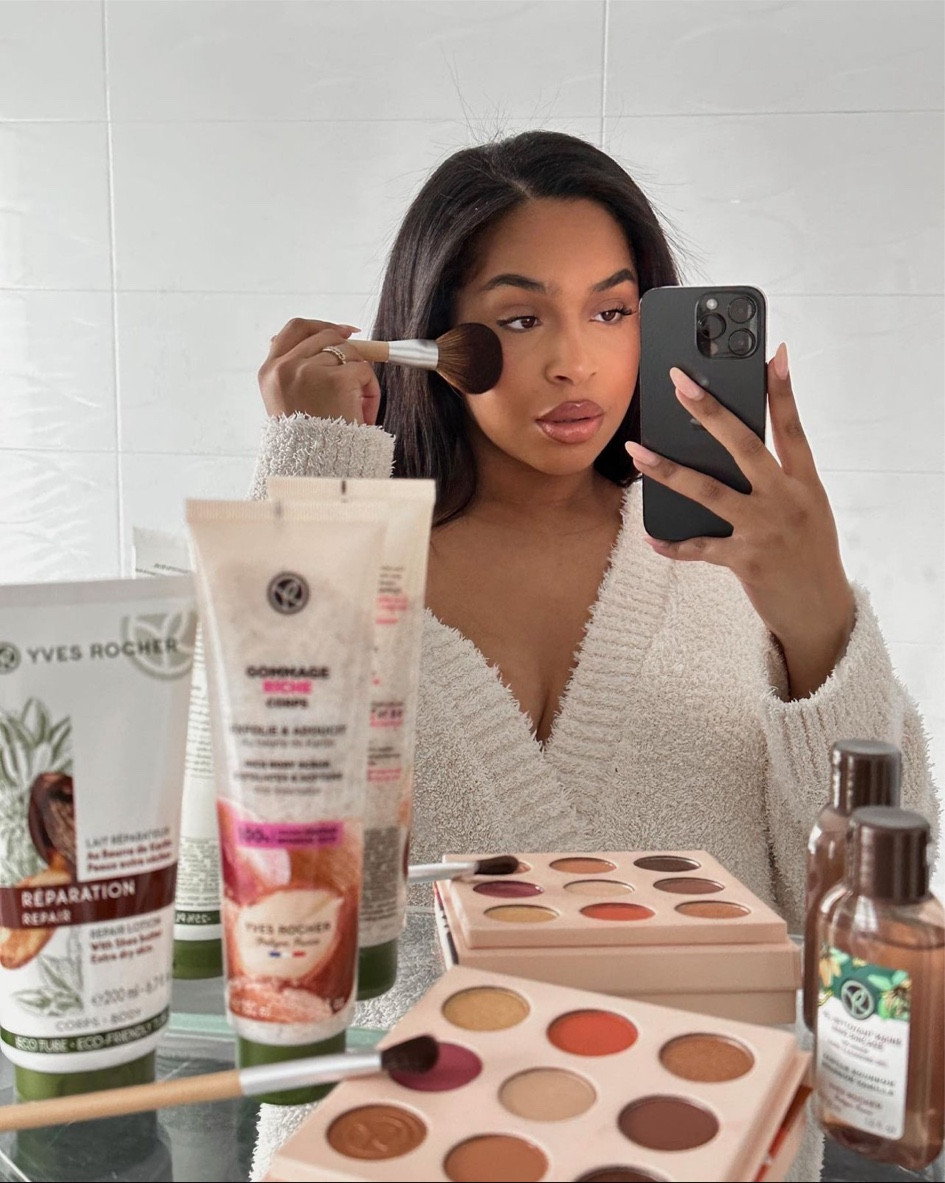 Produits fav Yves Rocher ✨
crèmes de jour 
palette de maquillage 
gommages mascara 
lait hydratant 
huile corporelle anti âge 
eau de parfum 
pinceaux de maquillage 

#LTKeurope #LTKbeauty #LTKunder50