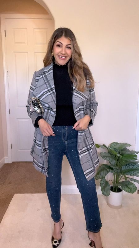 Looking for effortless and affordable midsize looks for winter and the holidays? I am sharing my favorites from @bloomchic !
Which pieces are your favorite?
.
All of these looks are available in sizes 10 to 30! I’m wearing size 12.
.
Shop all these looks on my LTK or on stories. DM me if you have questions or comment below LINK. 
.
Follow me for more midsize style inspo
.
Tartan dress , Santa sweater, plaid coat, rhinestone jeans, glittery jeans, size 12 Christmas outfits, holiday outfits for work, festive looks for work, Christmas
Party, Christmas work party, midsize outfits, midsize workwear, midsize holiday party, size 10

#liketkit #LTKHoliday #LTKworkwear #LTKmidsize


#LTKfindsunder100 #LTKGiftGuide #LTKSeasonal