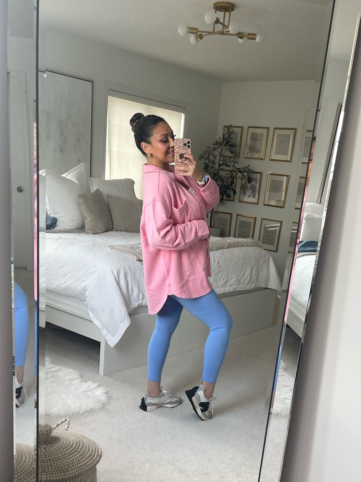 Fall is almost here and these are some of my top picks from Aerie for the Fall 🫶 

These pieces are great for building up your capsule wardrobes with some basics you can wear everyday no matter what you have planned! 

Comfy and casual, perfect for running errands and school drop offs💕











Fall basics, fall must haves, capsule wardrobe, LTK Sale, Fall sale, top sale picks, travel outfit, sneakers, comfy leggings, offline leggings, how to style leggings, how to style slouchy socks, Barbie core, pink sweater jacket, shacket, comfy outfit, fall outfit inspo, pre Fall fashion, pre fall outfit inspi, midsize fashion, affordable fashion, Karla Kazemi.

#LTKmidsize #LTKfindsunder50 #LTKSale