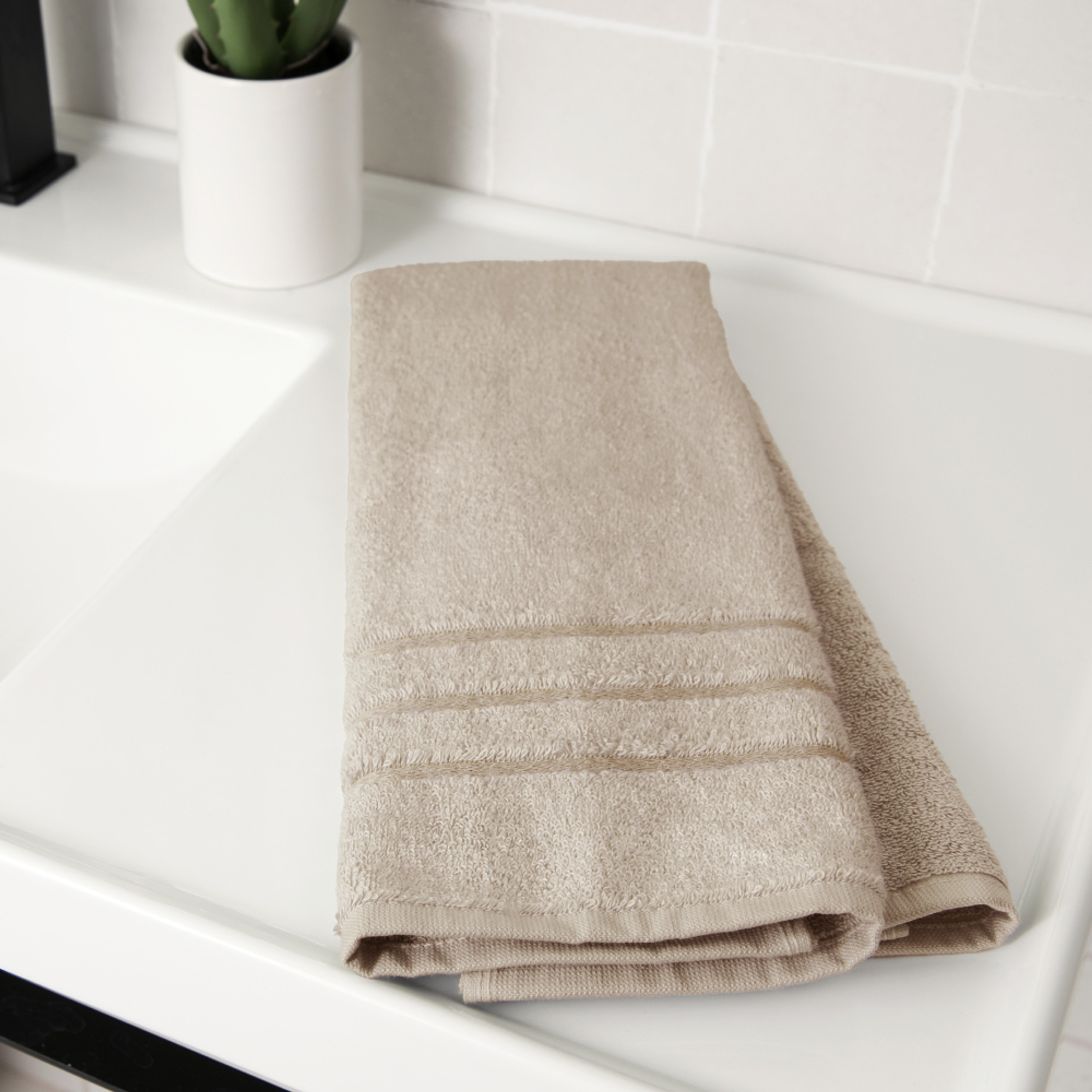 Bamboo Hand Towel | Cariloha