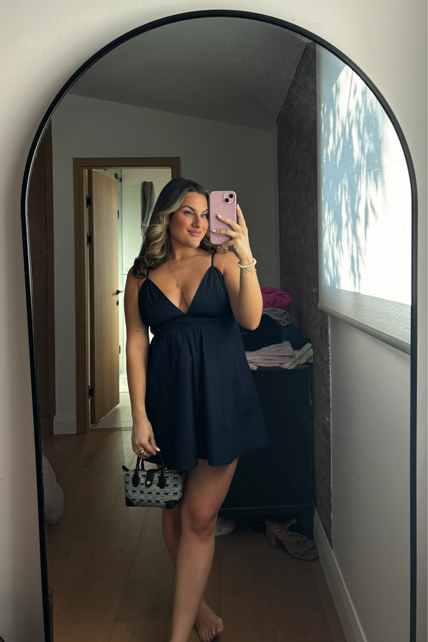 The perfect easy summer dress 💙

Wearing size M in the shade Admiral 

#aritzia #dresses #summerfit 

#LTKdresses #LTKsummer #LTKpetite