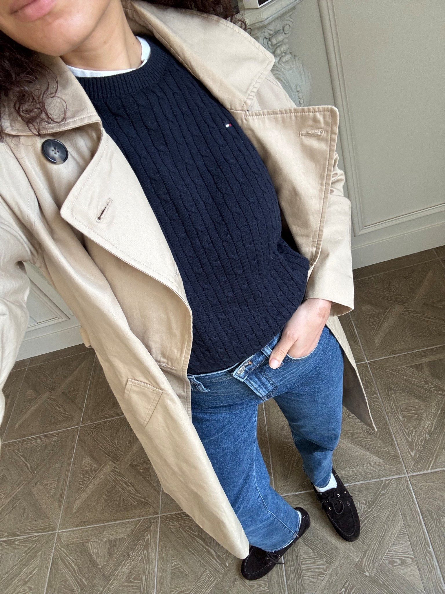 styling the Tommy Hilfiger cable knit sweater in an outfit for a day that feels like spring! Boat shoes, trench coat, jeans 

#LTKootd