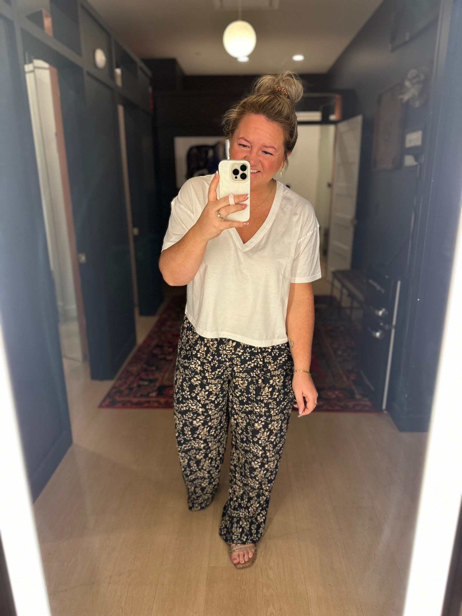 Spring look style nuud nuuds v neck boxy white tee mocha coffee chocolate brown wide leg pant flowy pants flows flowers the normal brand Steve Madden summer looks styles #ltkspring 



#LTKSeasonal #LTKTravel #LTKMidsize