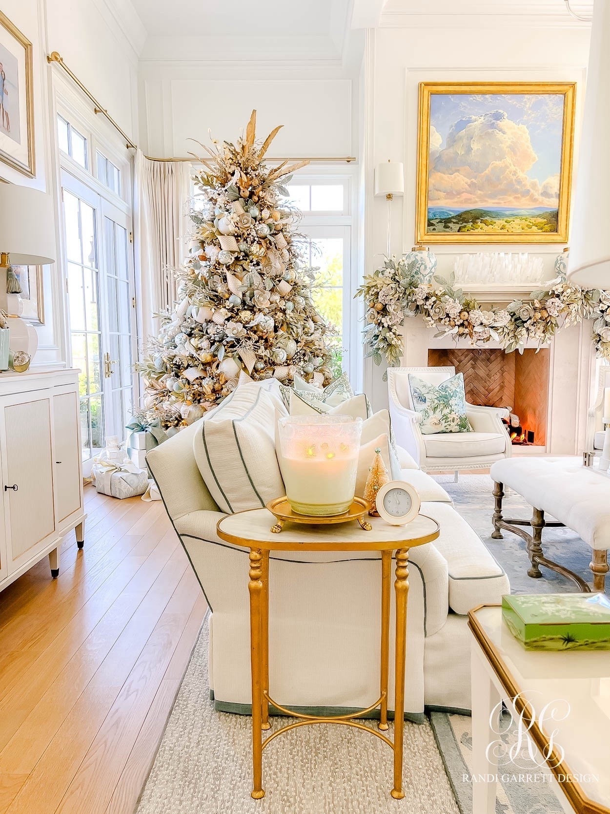 Loving this end table setup with the candle and miniature clock 🤍

#LTKHome #LTKSeasonal