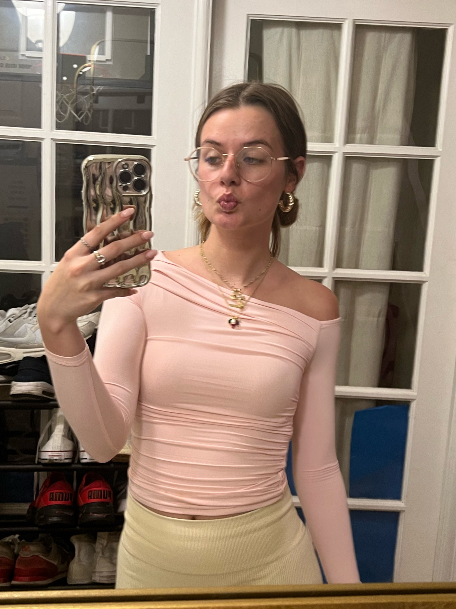 Super comfy top for going out or lounging around!! 


#LTKparties #LTKtravel #LTKbeauty