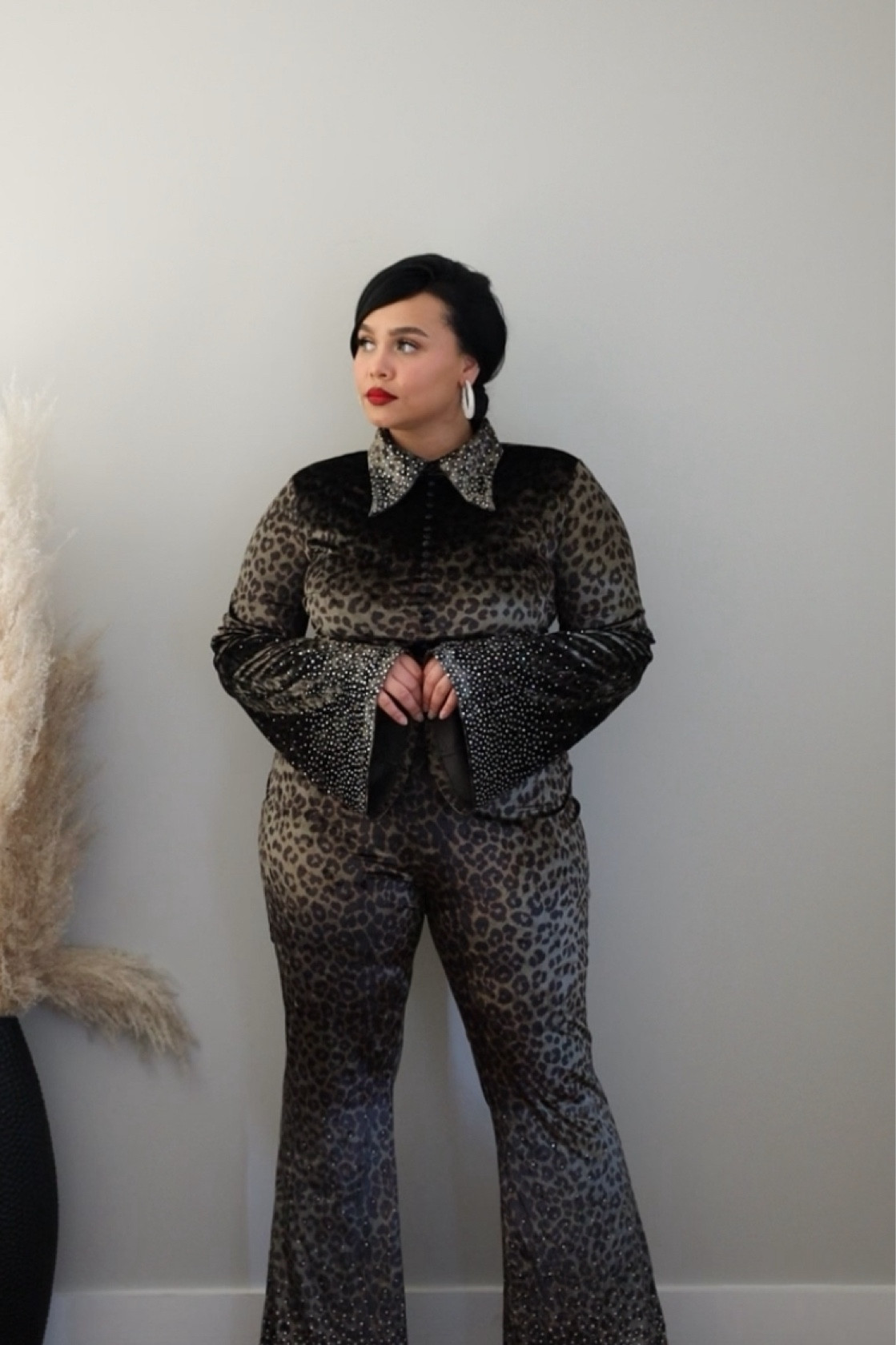 Holiday Jumpsuit Idea 

#LTKHoliday #LTKstyletip #LTKmidsize