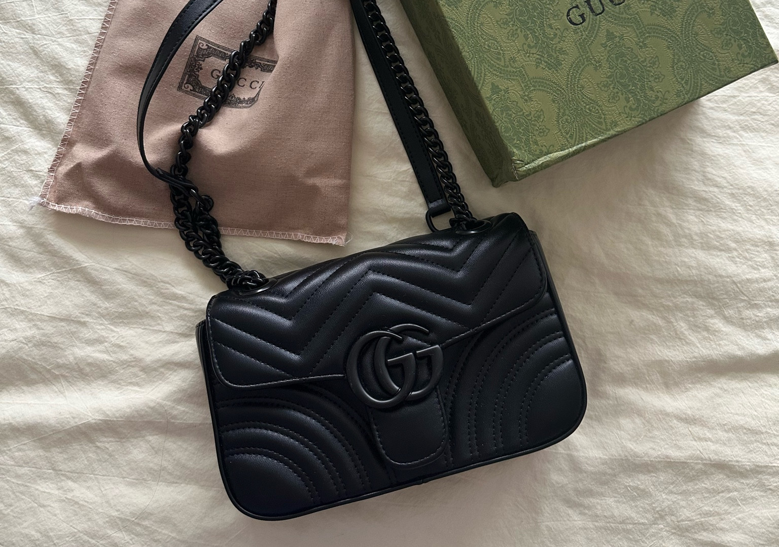 Black bag

#LTKStyleTip #LTKSeasonal #LTKFallSale