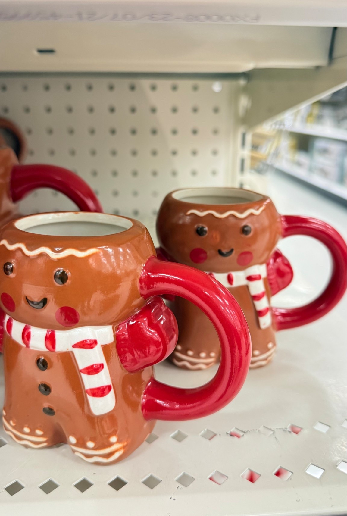 Holiday cocoa tastes 10x better in this gingerbread mug 🍪
Only $5—such a cute gift idea!

#gingerbreadmug #gingerbread #christmasmugs #holidaymugs #LTKholiday #LTKchristmas #holidayfinds #christmasdecor #cozyseason

#LTKSeasonal #LTKGiftGuide #LTKHoliday