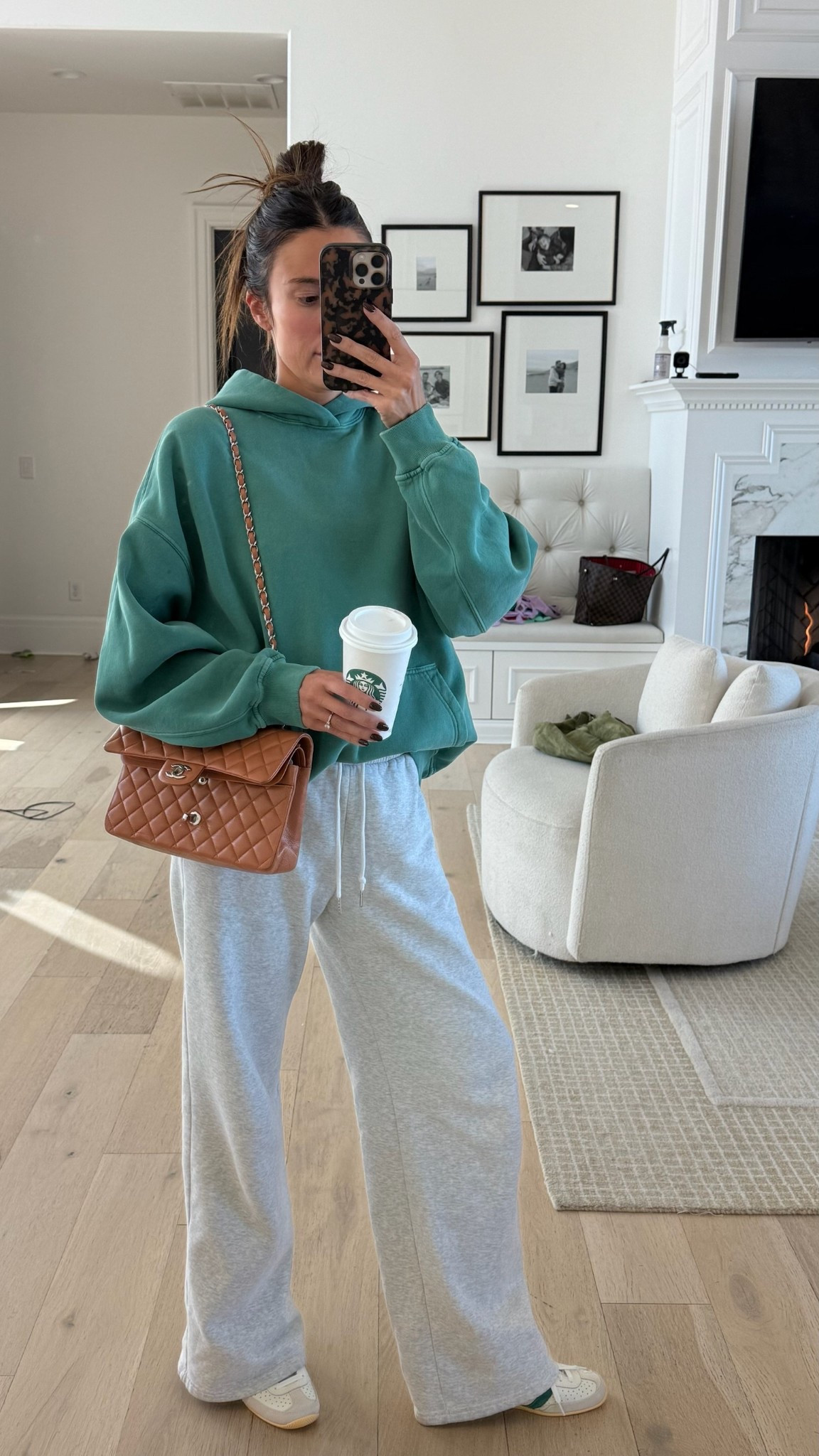 My fav sweatshirt and sweats are on sale in the Abercrombie app! Use code: NEWFORYOU ✨

Abercrombie sale, fall outfit, fall fashion, Abercrombie hoodie 

#LTKStyleTip #LTKFindsUnder50 #LTKSaleAlert