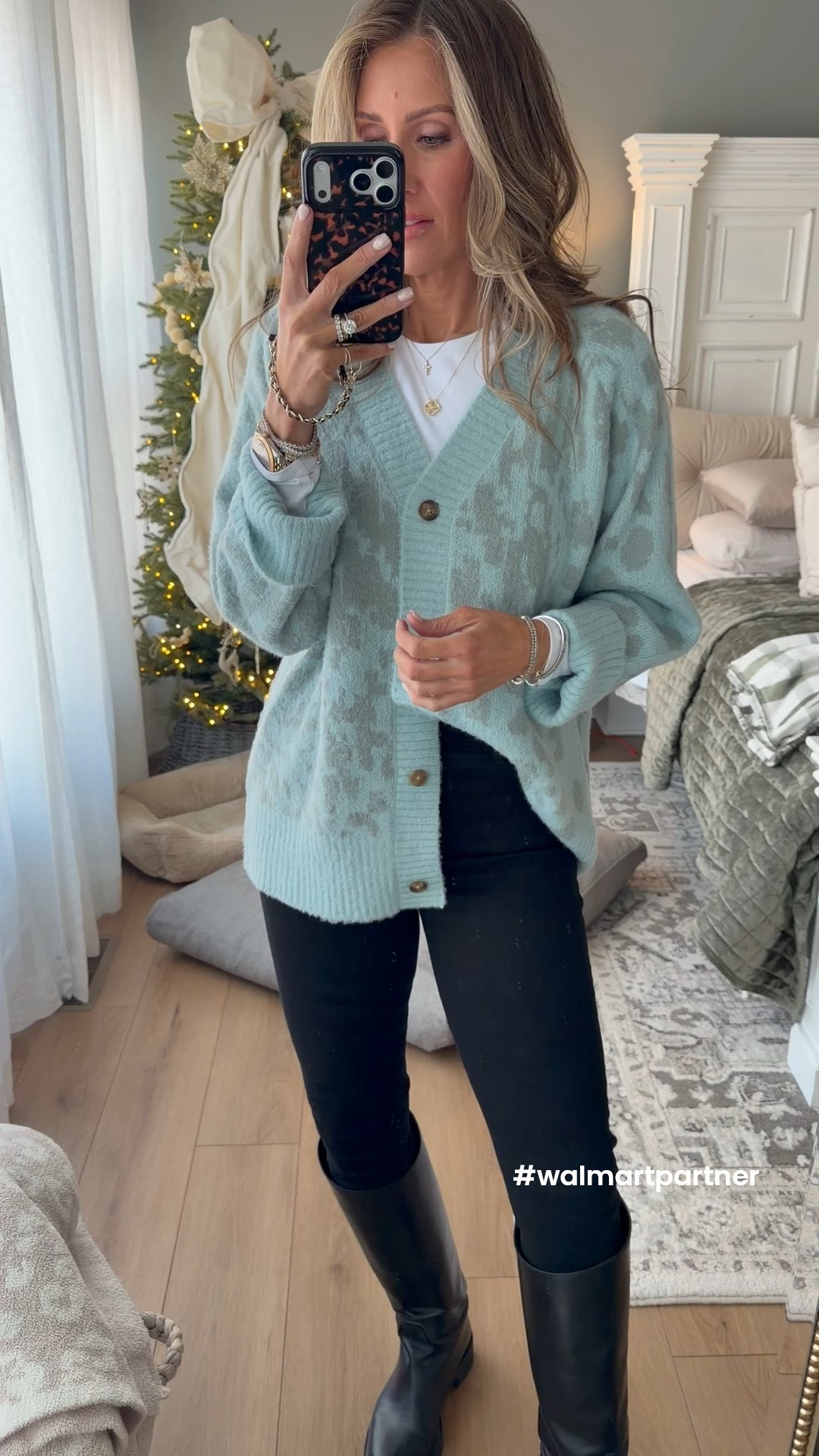 Love love this sweater from @walmartstyle #walmartpartner #walmartstyle 

#LTKHoliday #LTKGiftGuide #LTKOver40