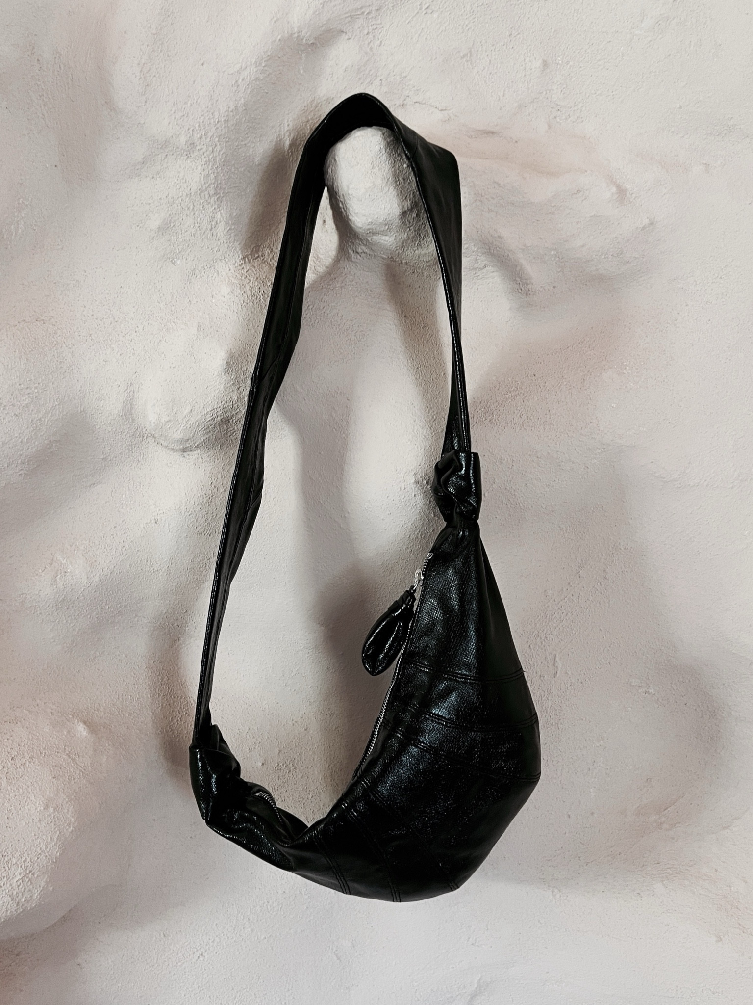 If you’re looking for a minimalistic black bag, which is easy to wear on an everyday basis, this 🥐 is a good choice! 

You’ll get 15% off on Matchesfashion (1st order only)

#LTKstyletip #LTKeurope #LTKitbag