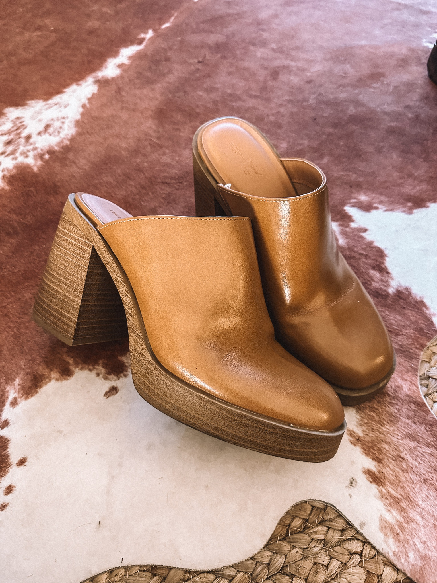 Platform mules from Target, perfect fall shoe

#LTKfindsunder50 #LTKSeasonal #LTKshoecrush