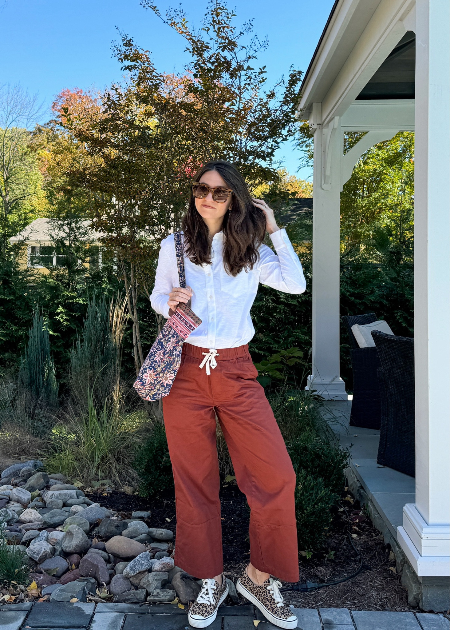 A weekend-ready fall look wearing all sustainable brands 🌱 I’m wearing the cropped version of @pact’s twill pants & they’re a really comfortable alternative to jeans when you don’t want to wear sweatpants but still want to look put together 🩷

#LTKFindsUnder100 #LTKHoliday #LTKSeasonal