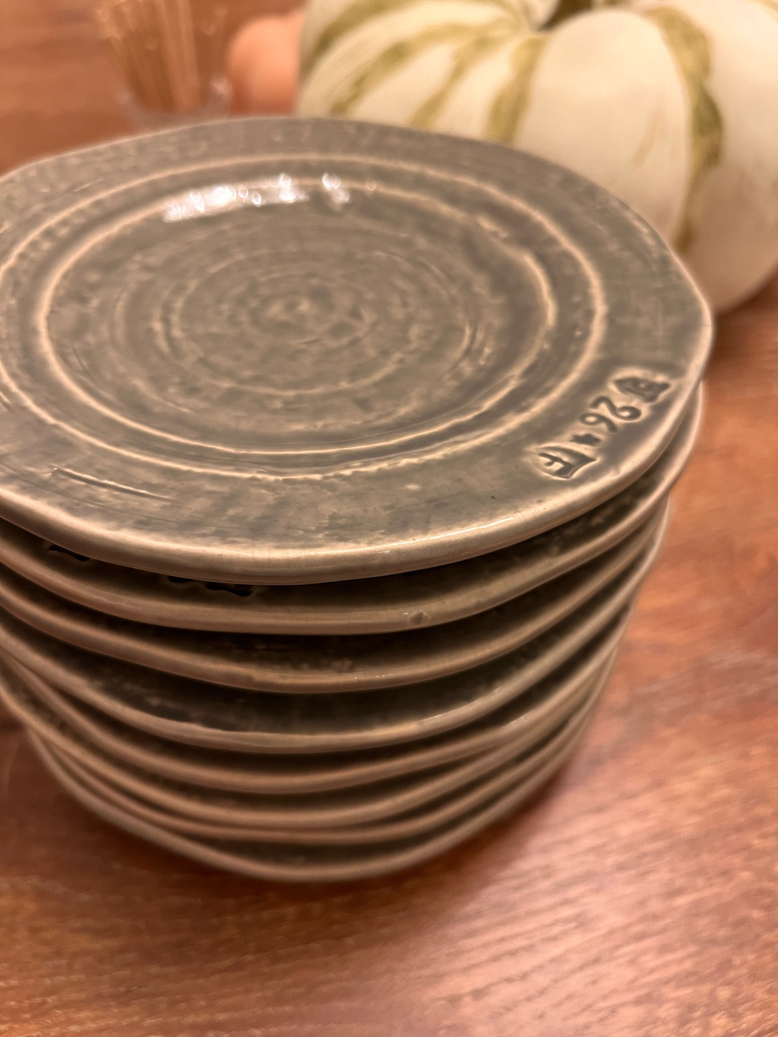 Breaking Bread [Plates] 

Loving these new plates I ordered for small serves! 

#dinnerware #kitchen #homedecor #thanksgiving #kitchendecor #ltkhome #ltkfindsunder50

#LTKHoliday #LTKParties #LTKSeasonal