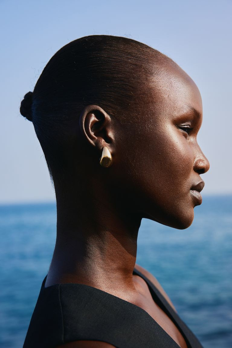 Chunky Dome Earrings - Gold-colored - Ladies | H&M US | H&M (US + CA)